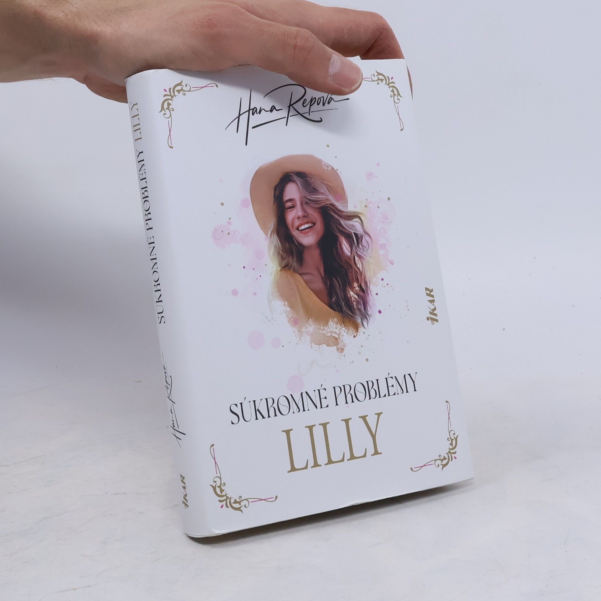 Hana Repova Súkromné problémy: Lilly