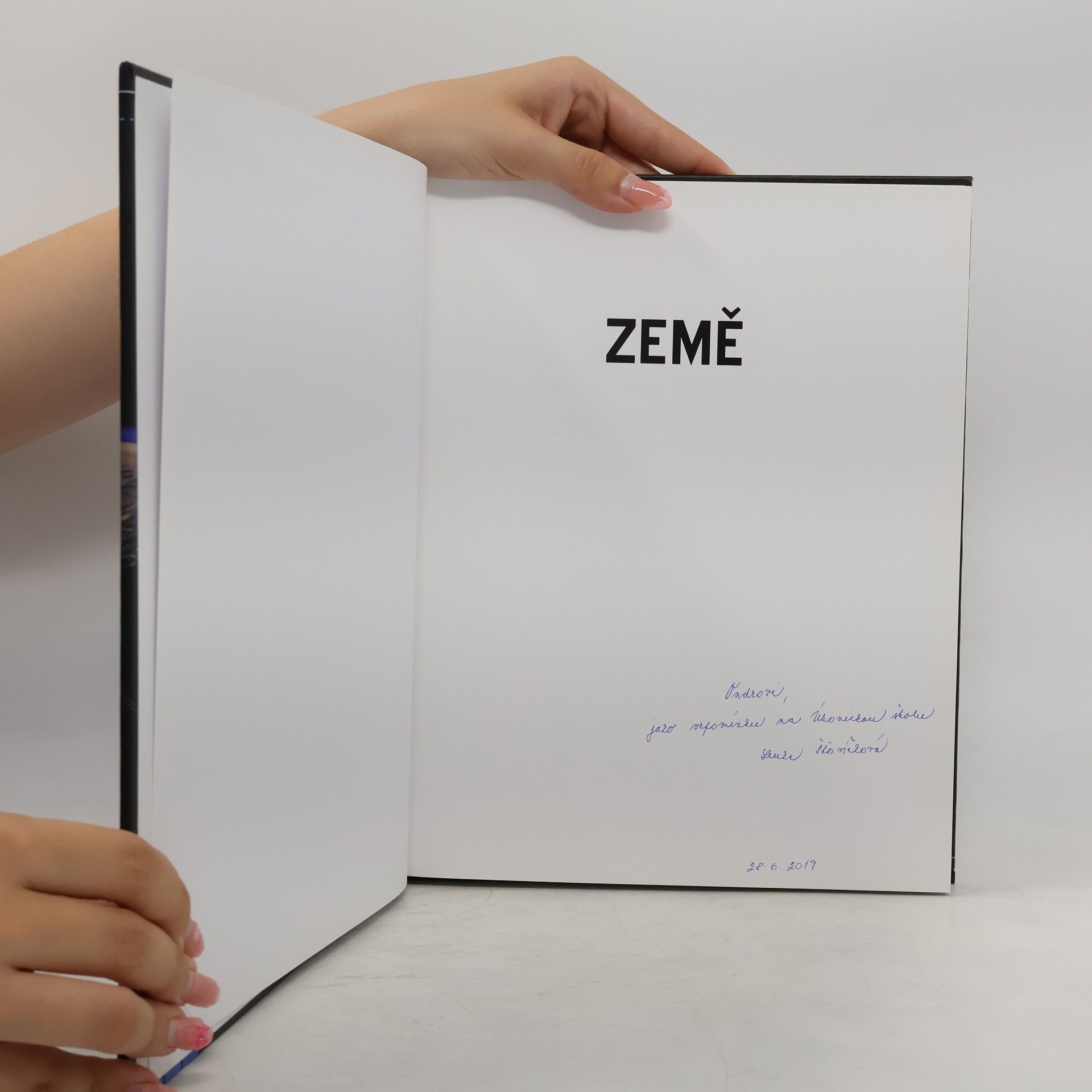 Autorenkollektiv Země. Moře, kontinenty, vesmír