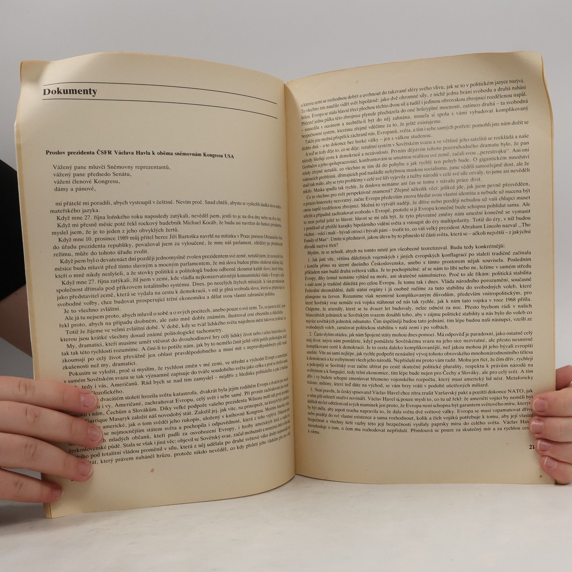 Vlastimil Ježek Historie v nepokřiveném zrcadle. Rok 1989 ve východní Evropě