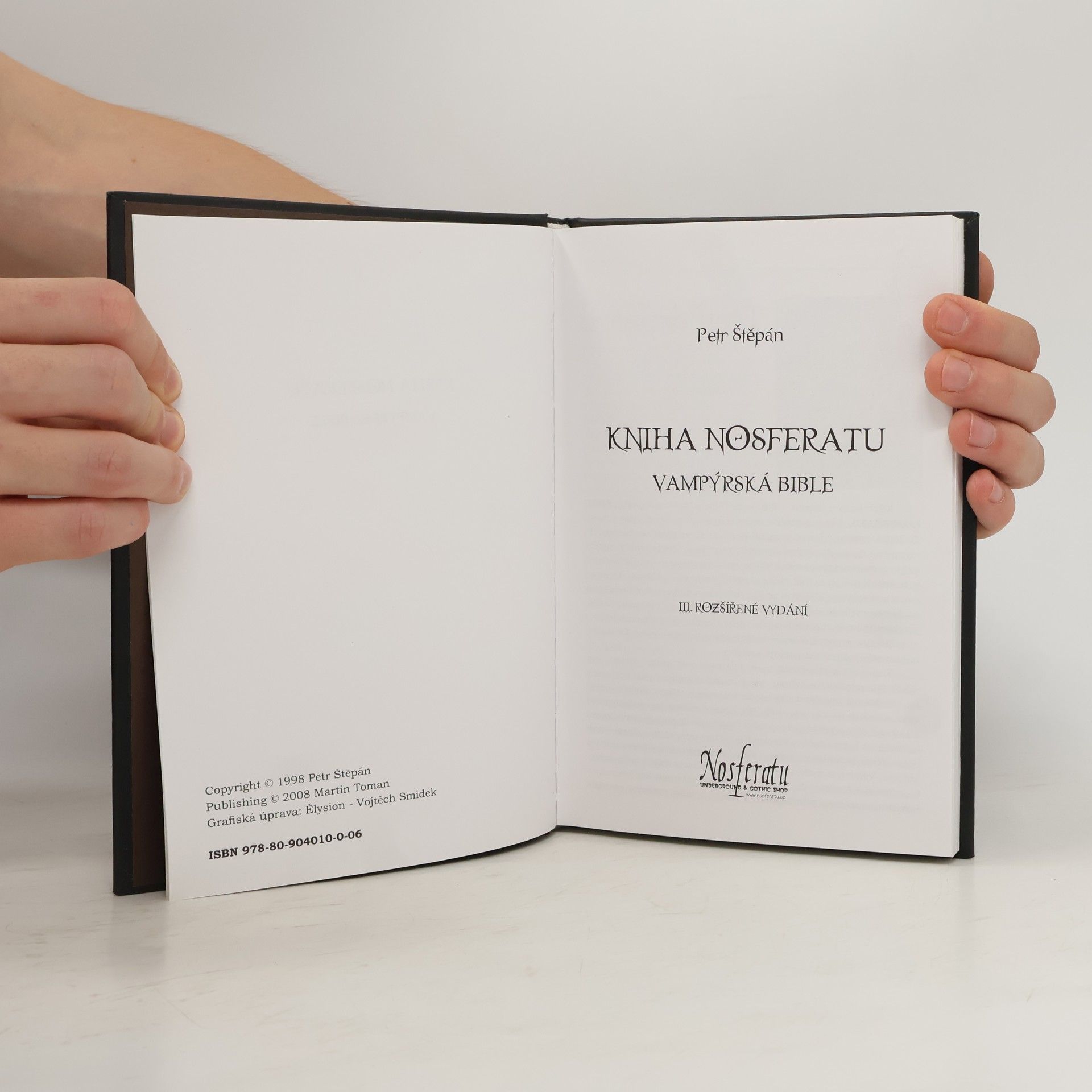 Petr Štěpán Kniha Nosferatu. Vampýrská bible