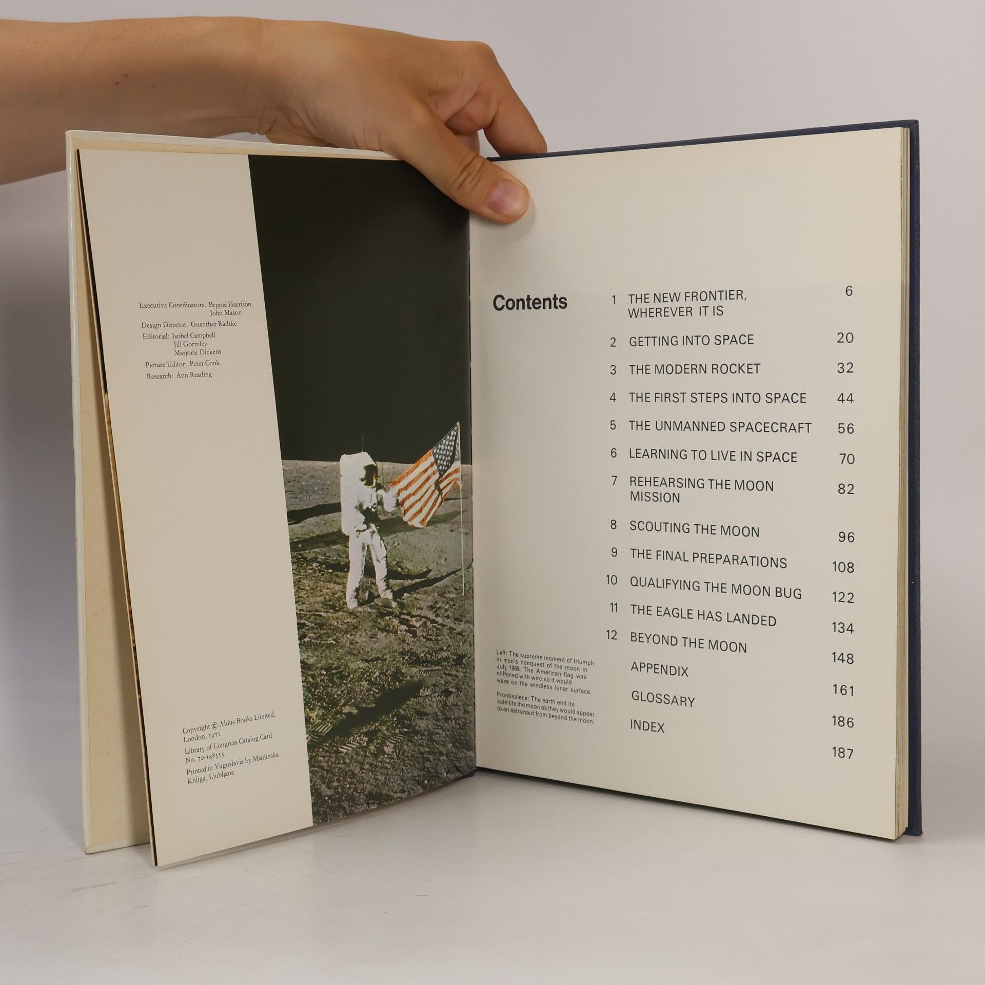 Collectif d'auteurs Encyclopedia of Discovery And Exploration 17. The Moon And Beyond