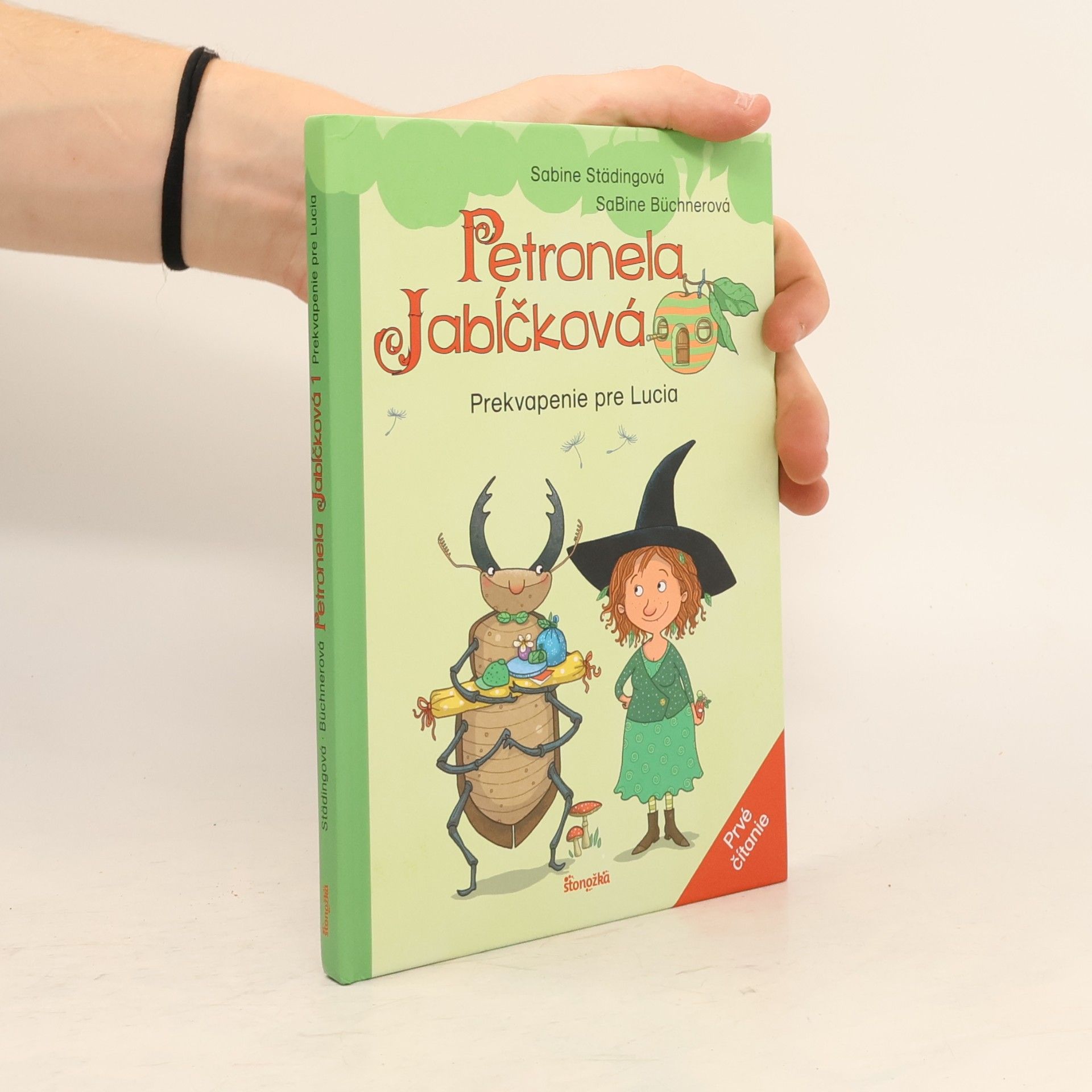 Petronela Jabĺčková 1: Prekvapenie pre Lucia (prvé čítanie)