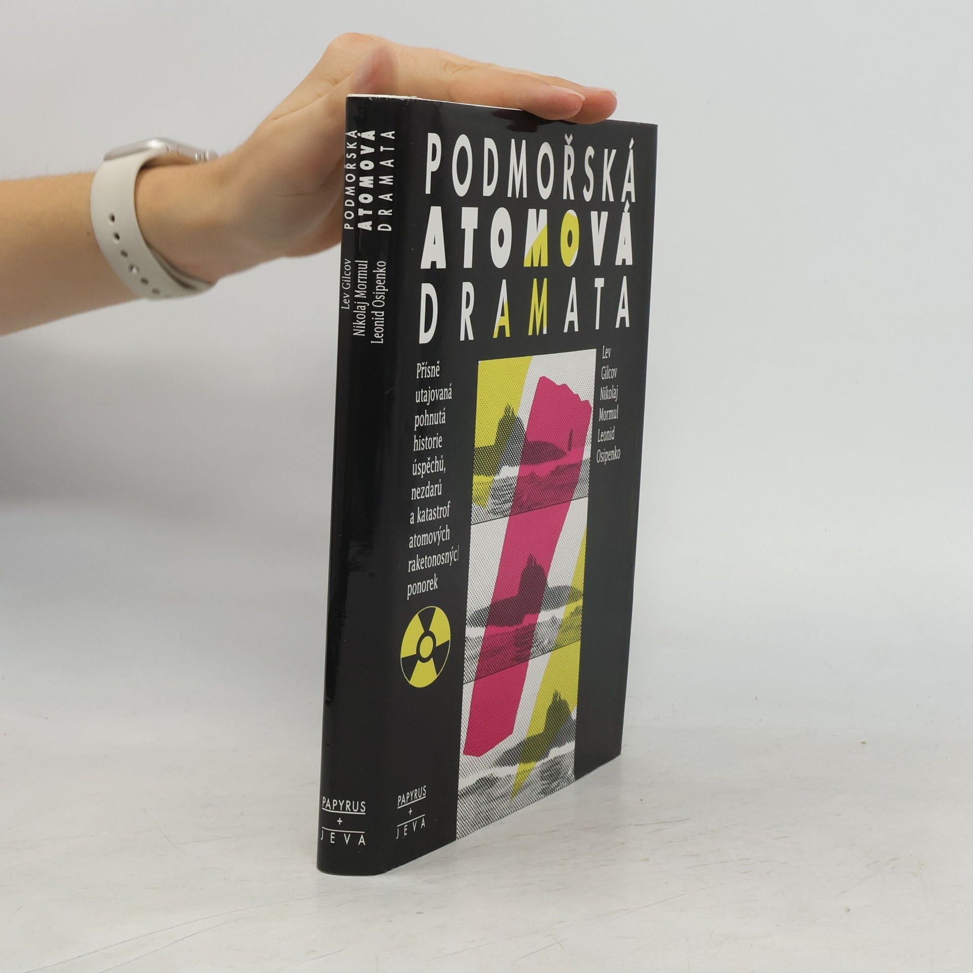 Leonid Osipenko Podmořská atomová dramata