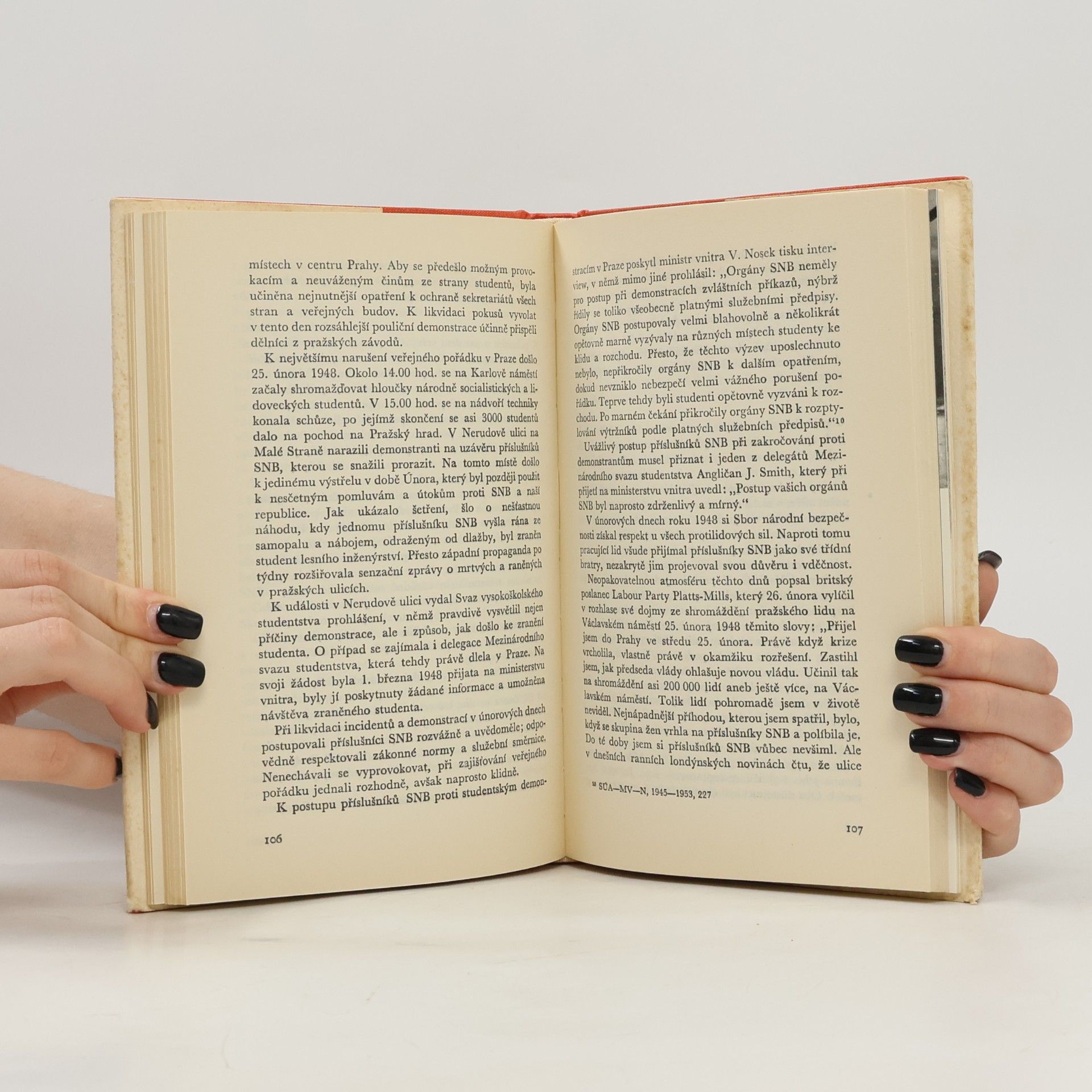 Autorenkollektiv Únor a československé ozbrojené síly