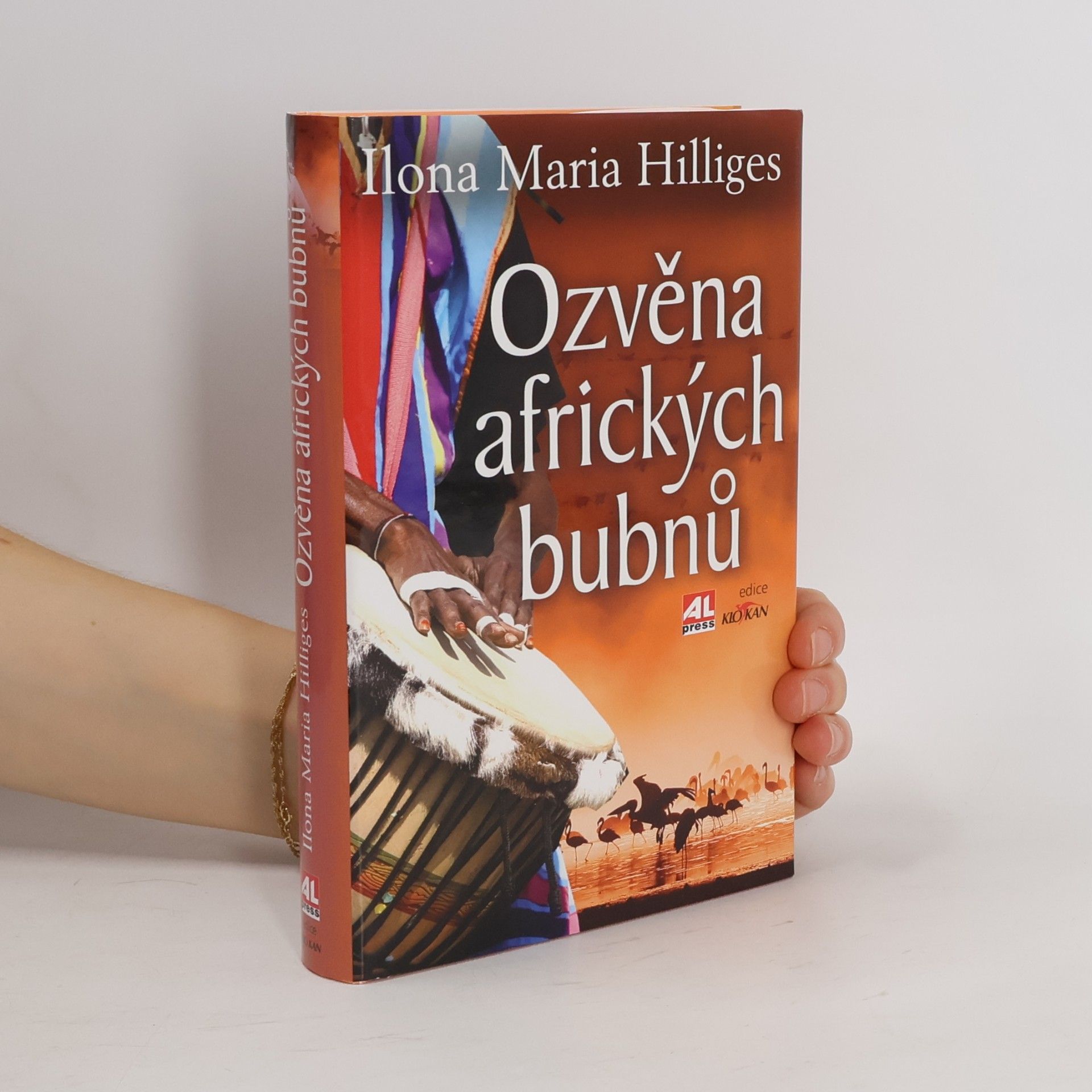 Ilona Maria Hilliges Ozvěna afrických bubnů