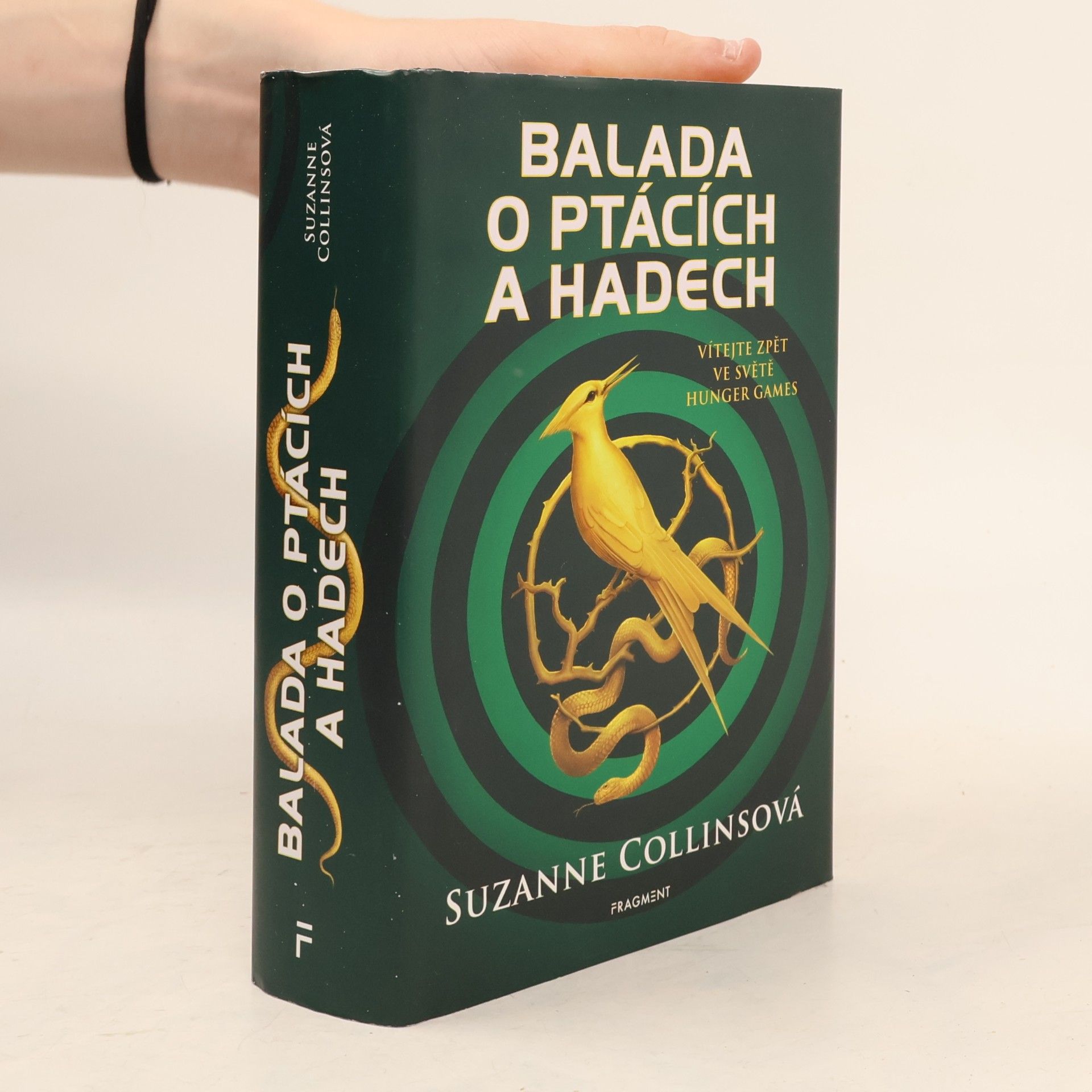 Balada o ptácích a hadech