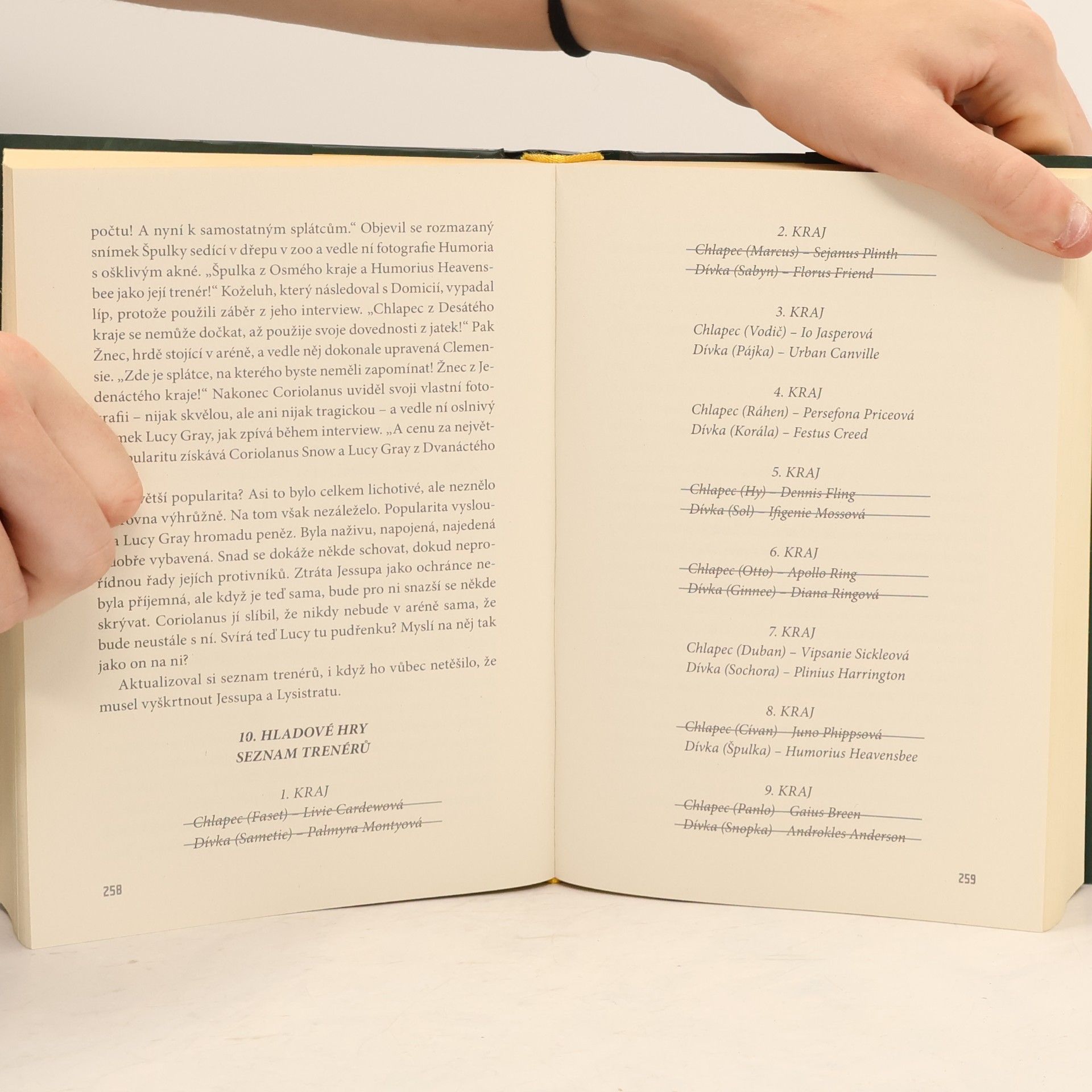 Suzanne Collins Balada o ptácích a hadech