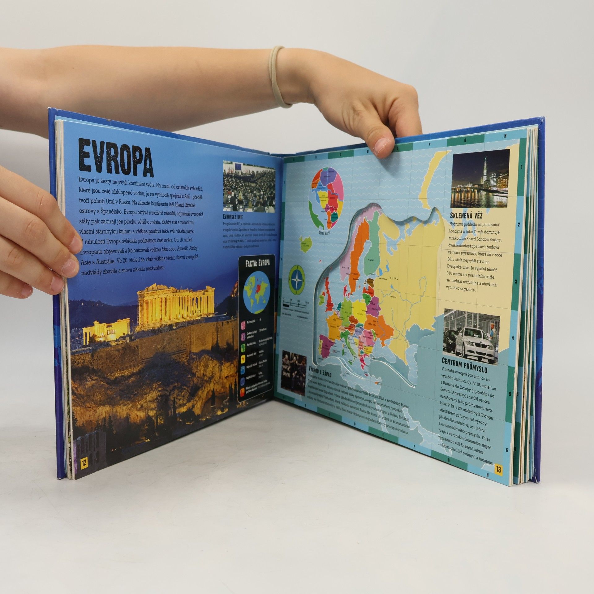 Jen Green Atlas světa posuň a objevuj