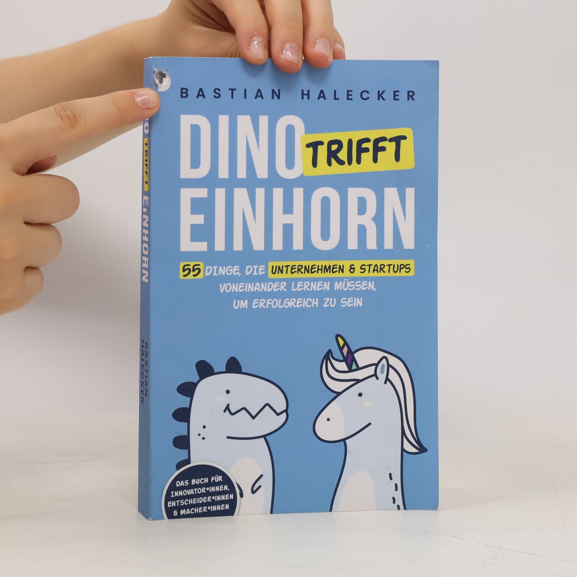 Bastian Halecker Dino trifft Einhorn