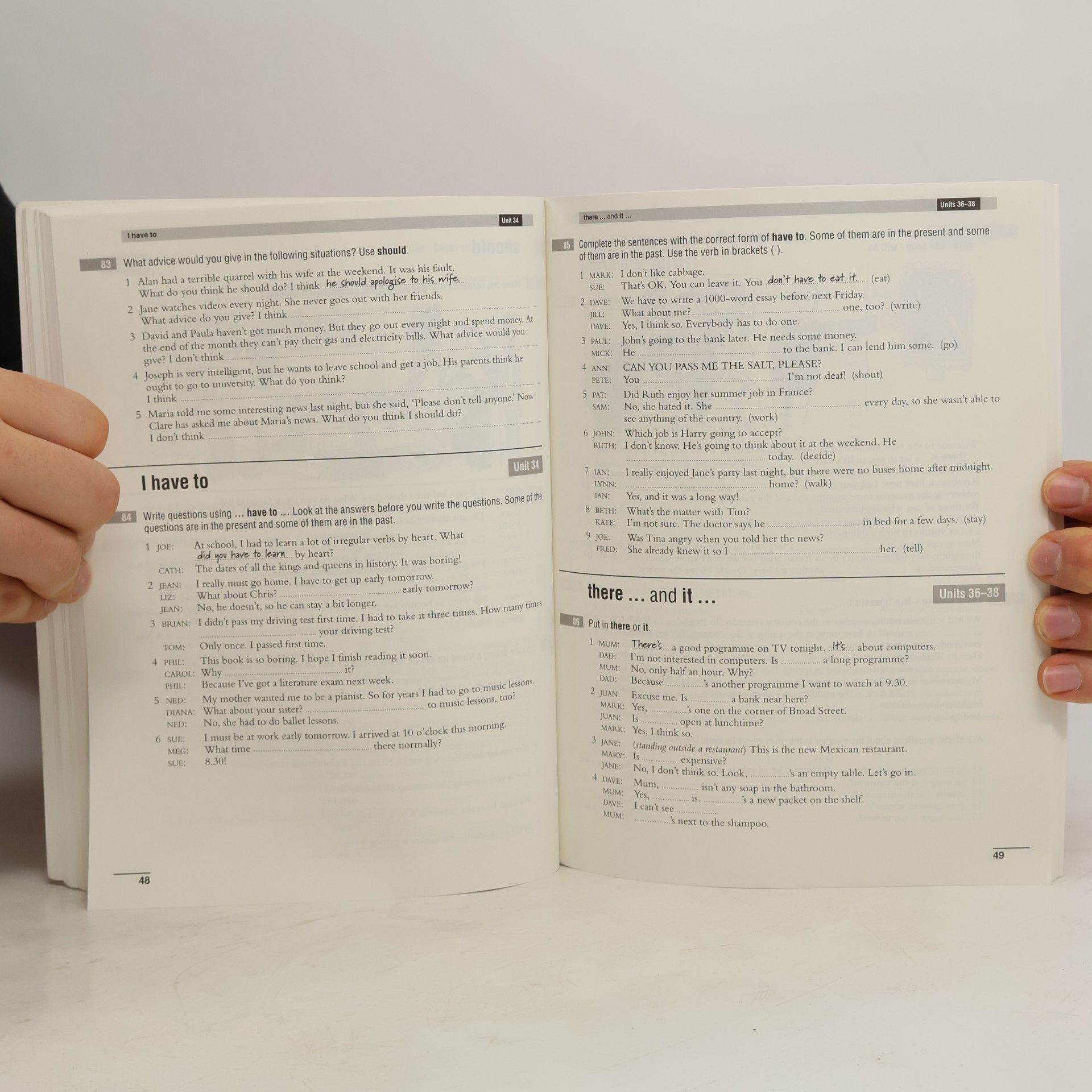 Helen Naylor Essential grammar in use : supplementary exercises with answers