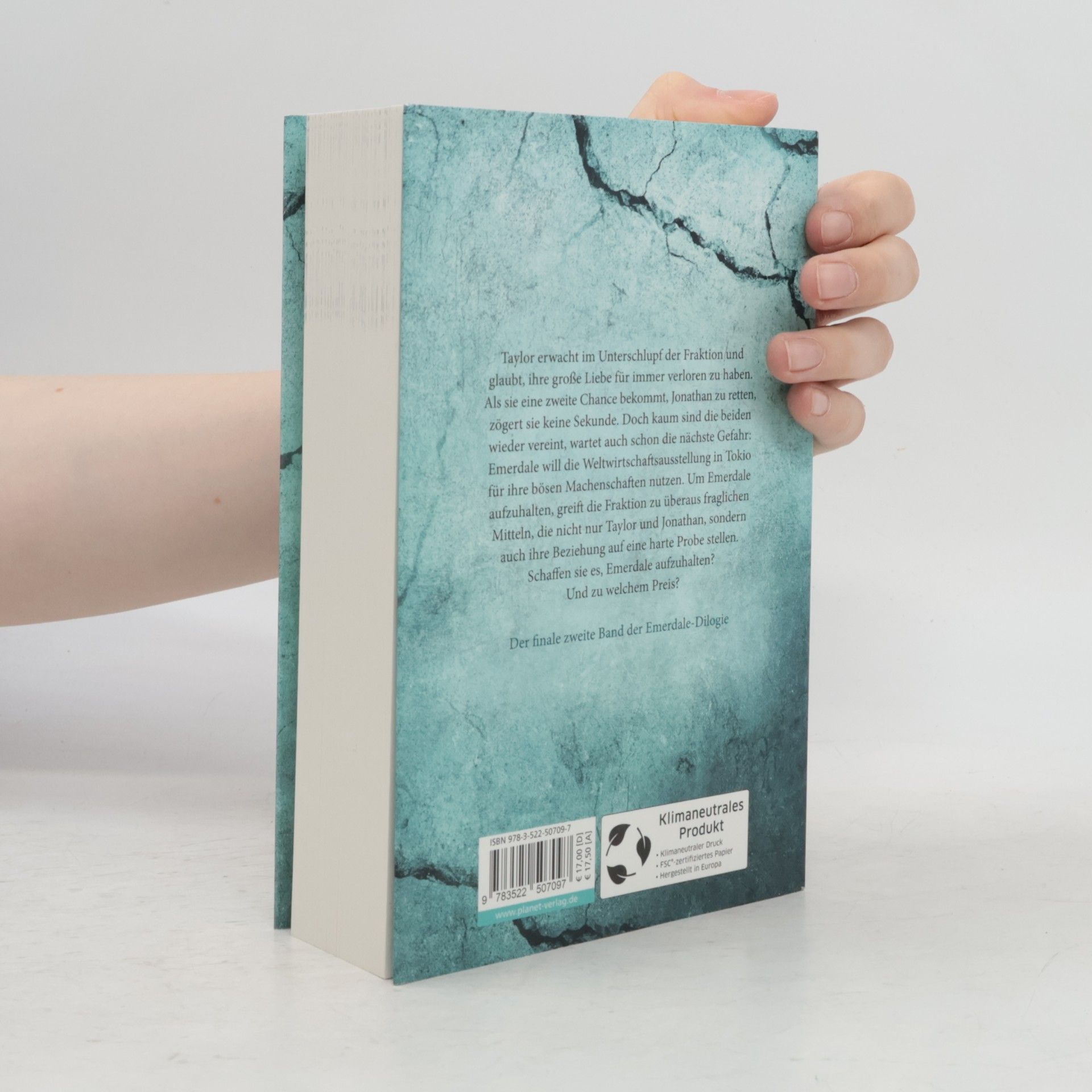 Alexandra Raij Emerdale 2: One Side of the Light