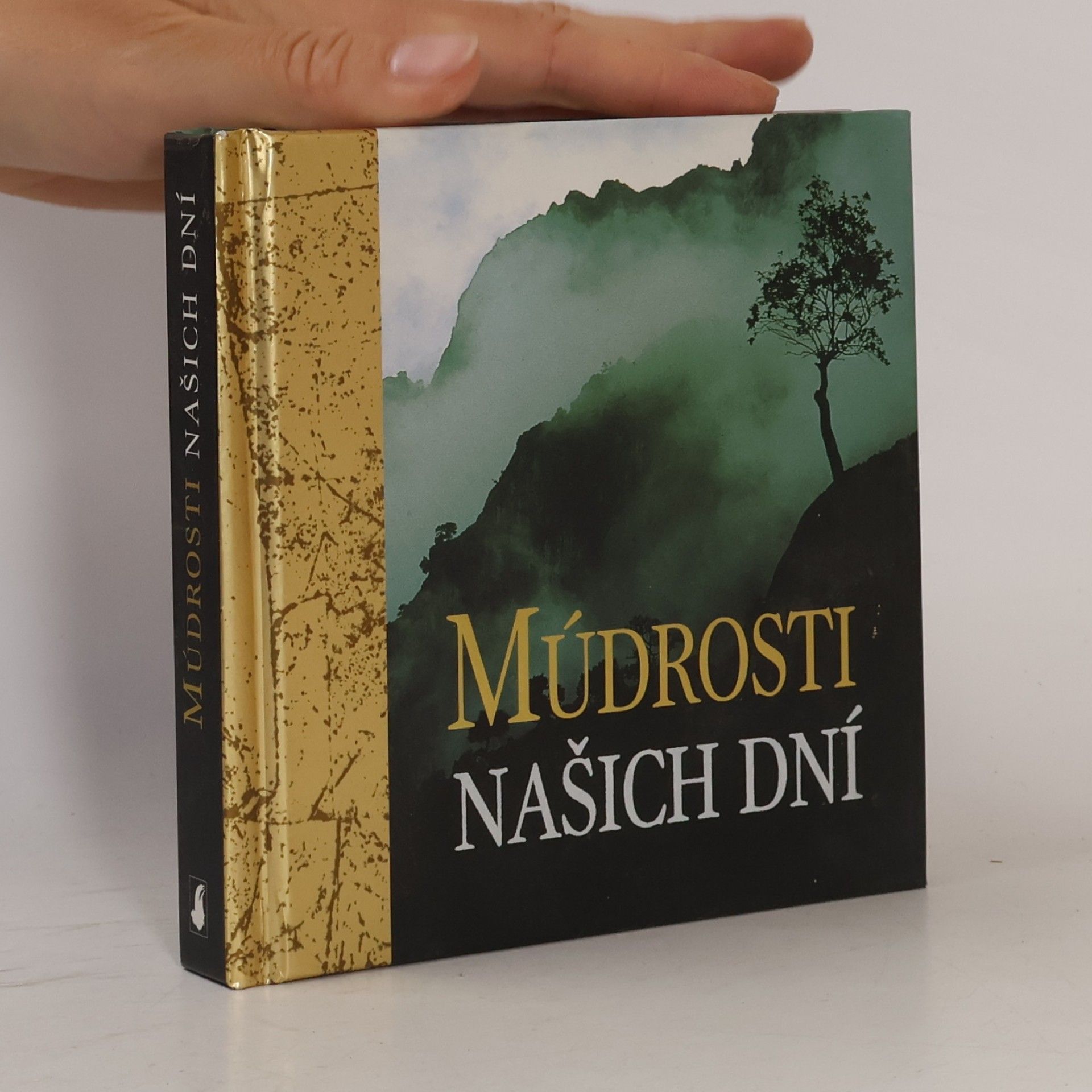 Autorenkollektiv Múdrosti našich dní