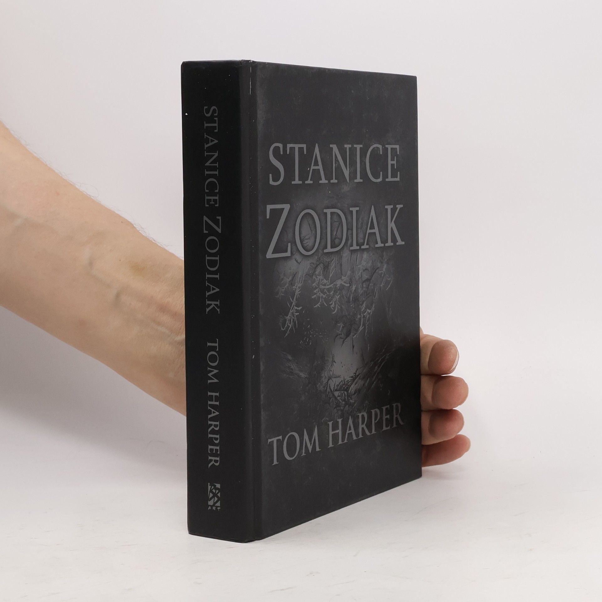 Tom Harper Stanice Zodiak