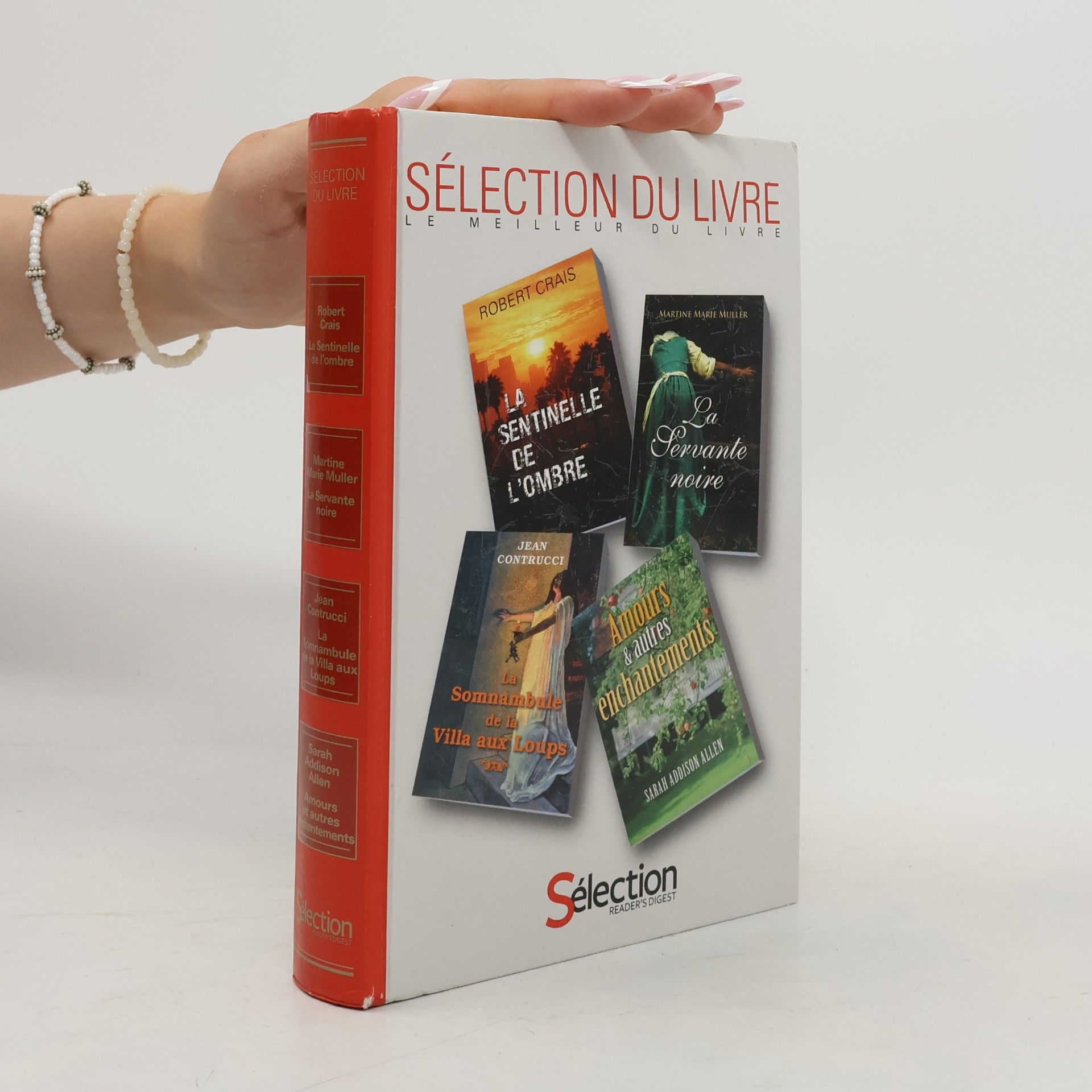 Sélection du livre: La Sentinelle de l'ombre. La Servante noire. La Somnambule de la Villa aux Loups. Amours & autres enchantements