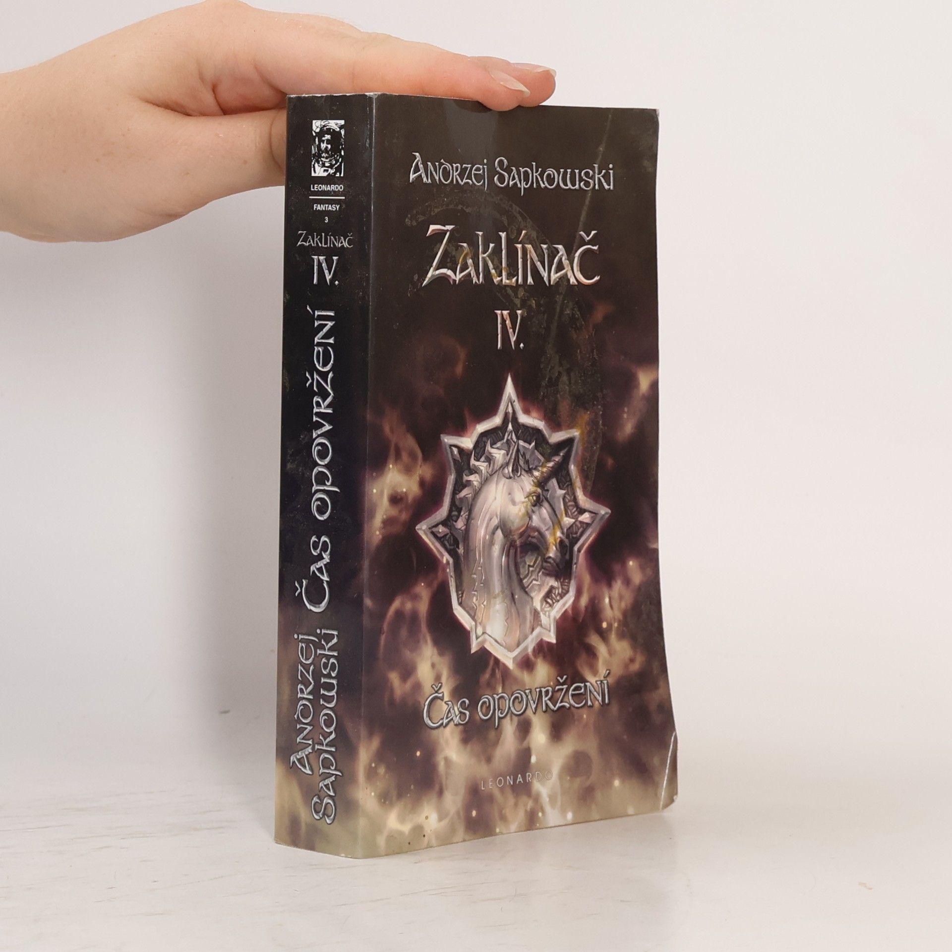 Andrzej Sapkowski Zaklínač IV. Čas opovržení