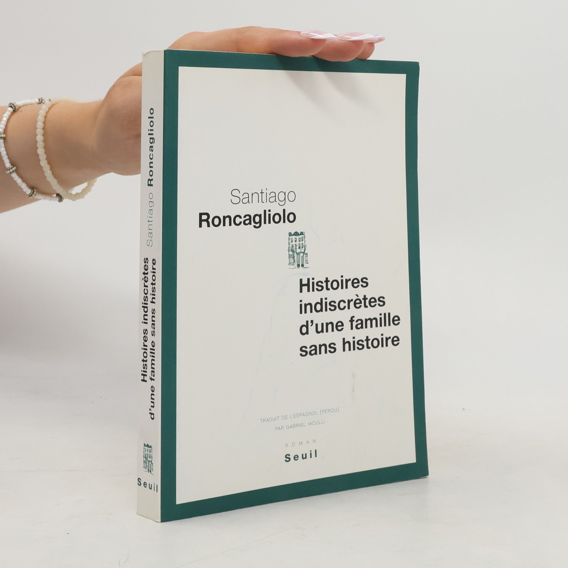 Histoires indiscrètes d'une famille sans histoire