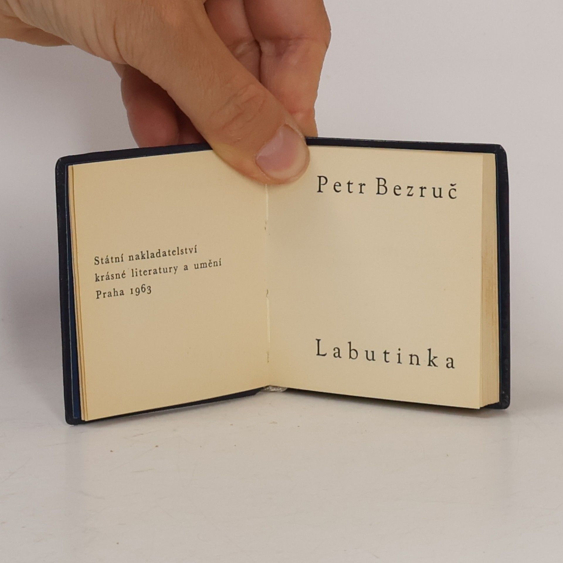Petr Bezruč Labutinka