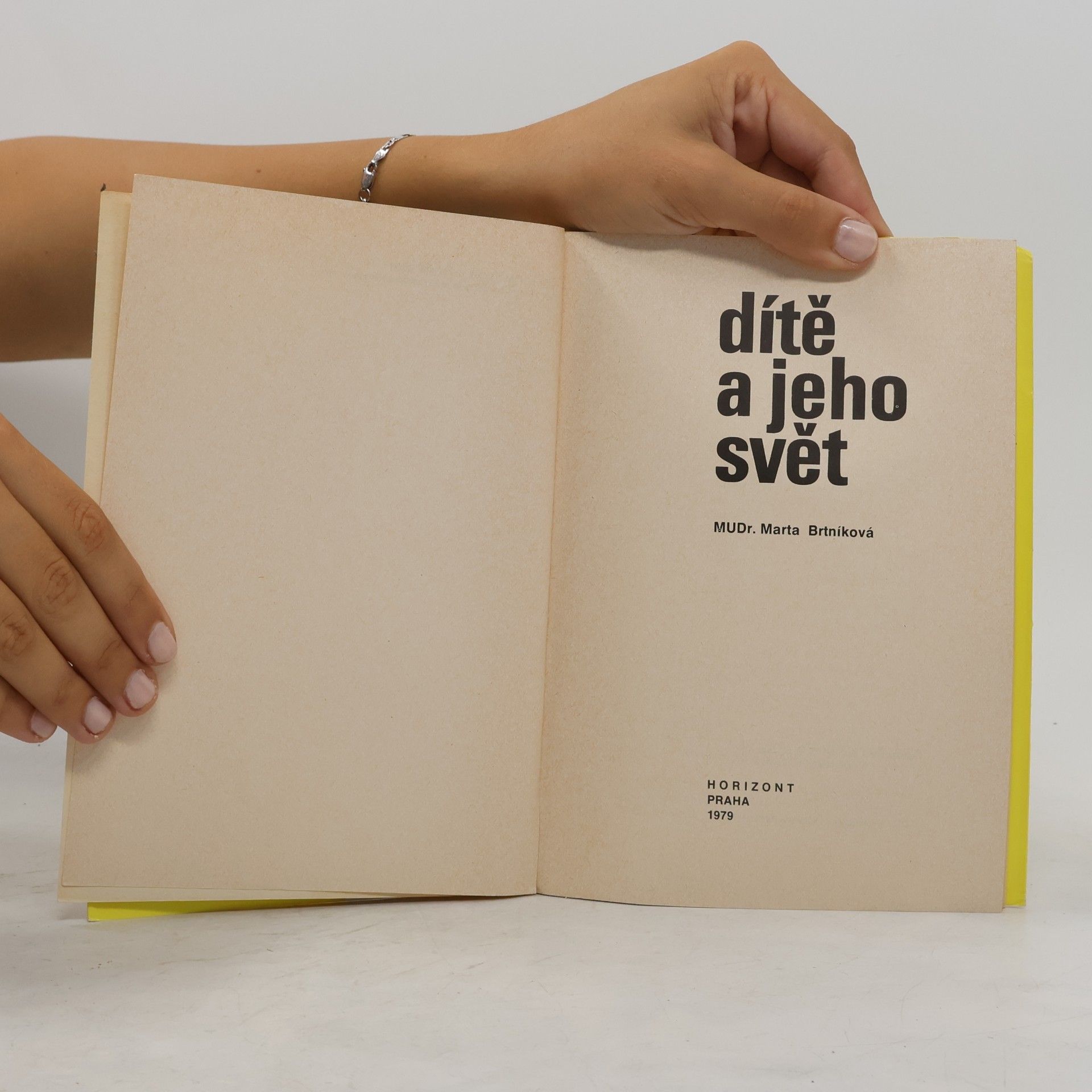 Socialistická akademie ČSSR Ústřední výbor Dítě a jeho svět