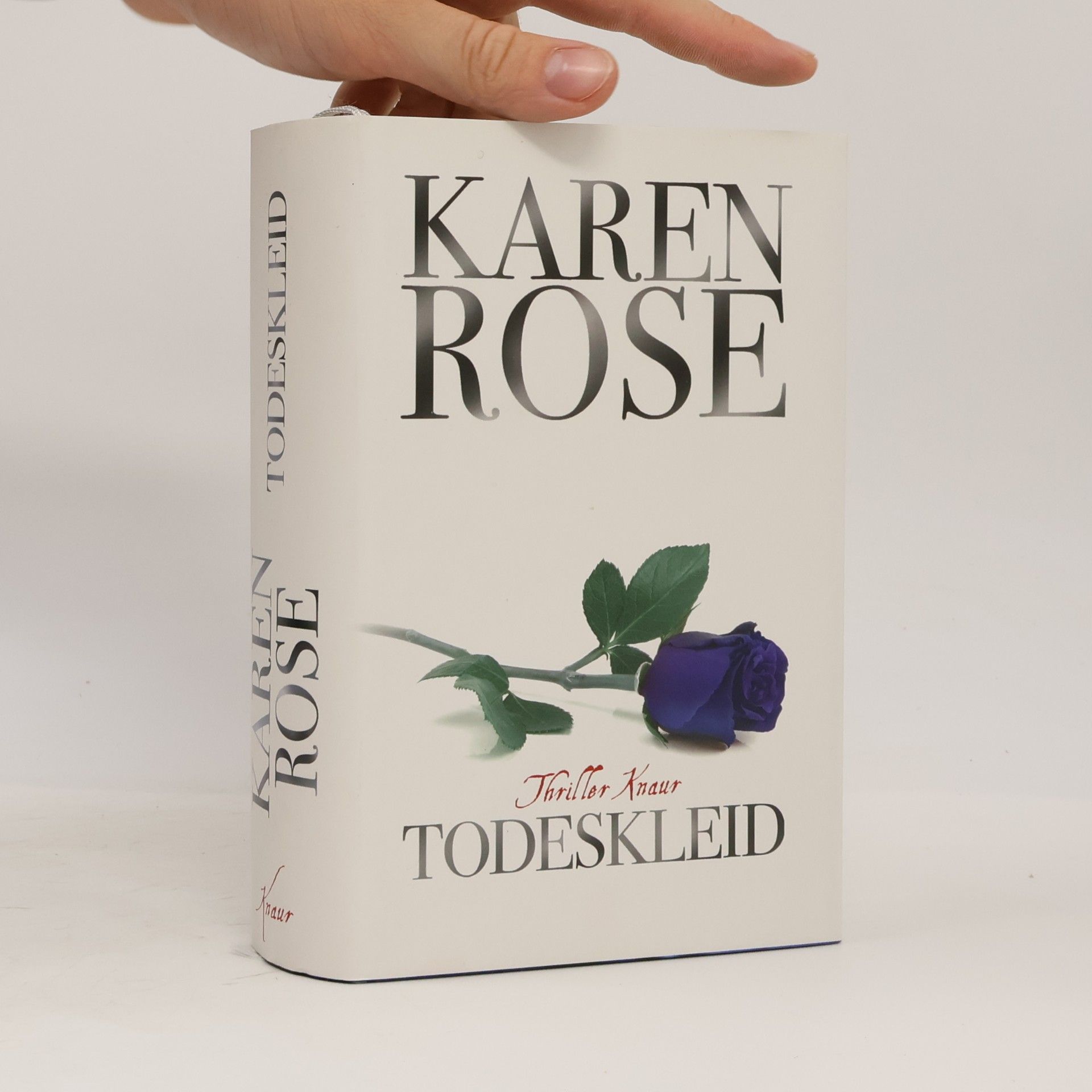 Karen Rose Todeskleid
