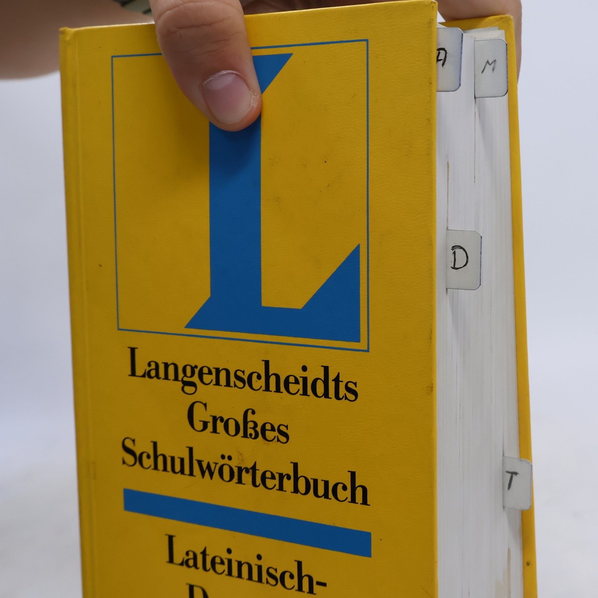 Erich Pertsch Langenscheidts grosses Schulwörterbuch lateinisch-deutsch