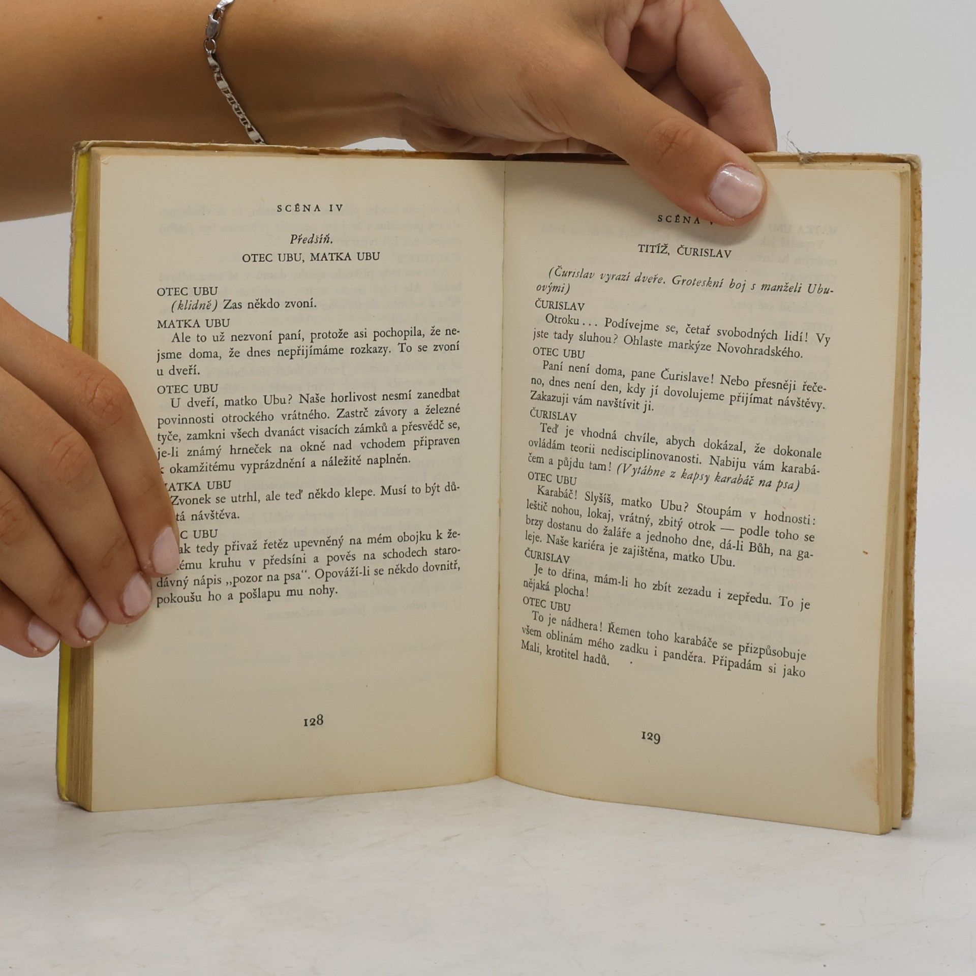 Alfred Jarry Ubu králem a jiné hry a prózy