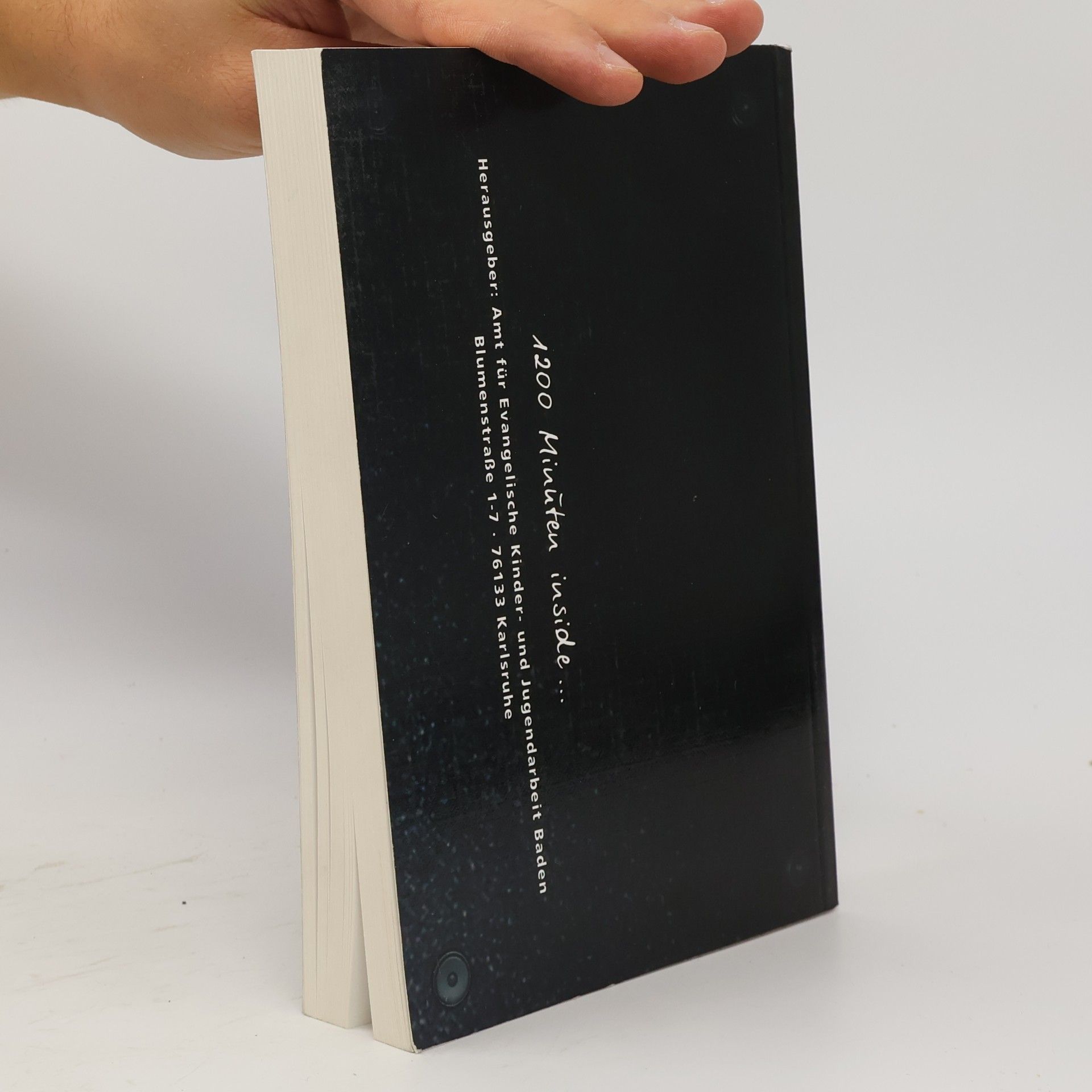 kolektiv Notebook. 1200 Minuten inside