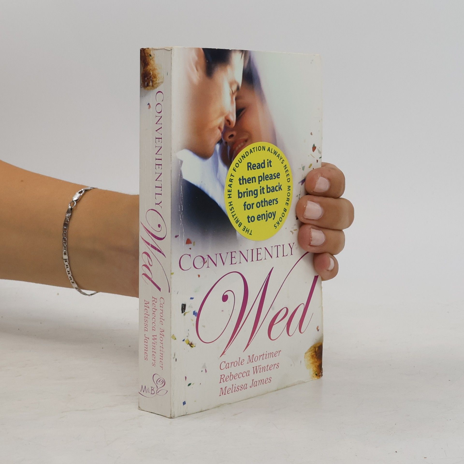 Melissa James Conveniently Wed