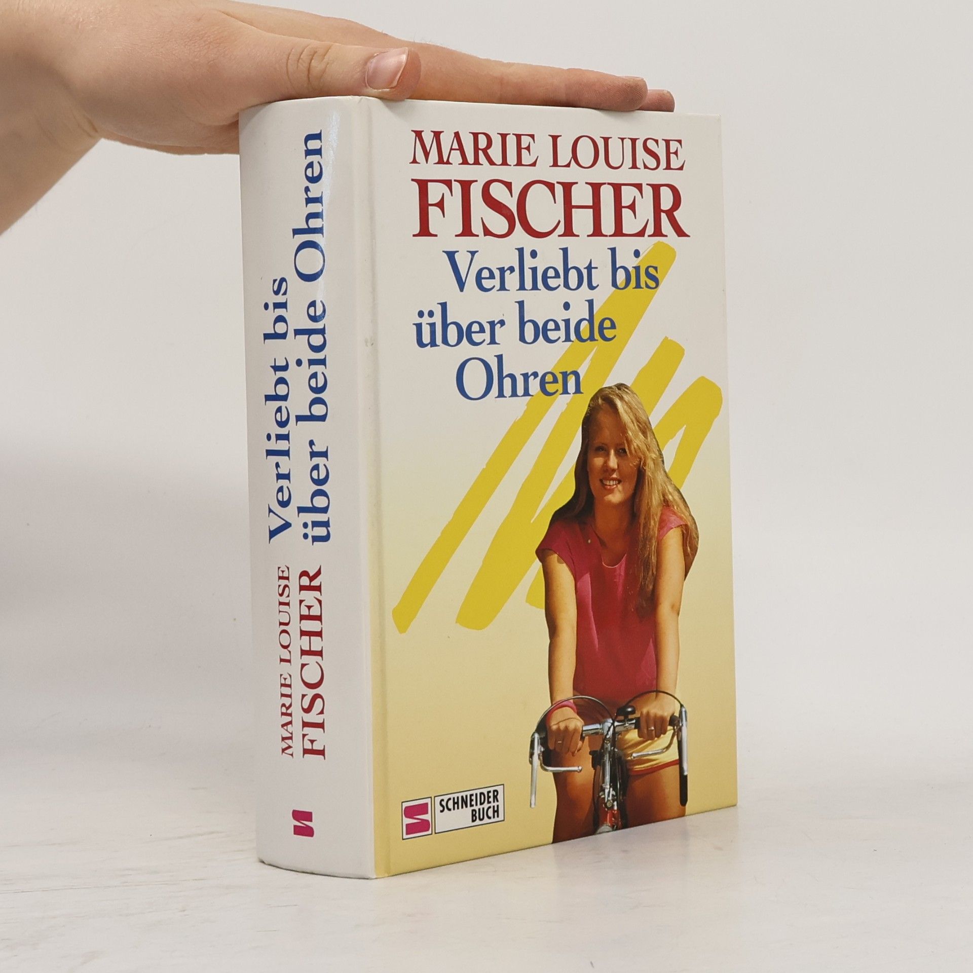 Marie Louise Fischer Verliebt bis über beide Ohren. Ein Mädchen kommt in Landschulheim. Klaudia, die Flirtkanone. Wirbel im Internat. 3 Mädchenromane in 1 Bd.