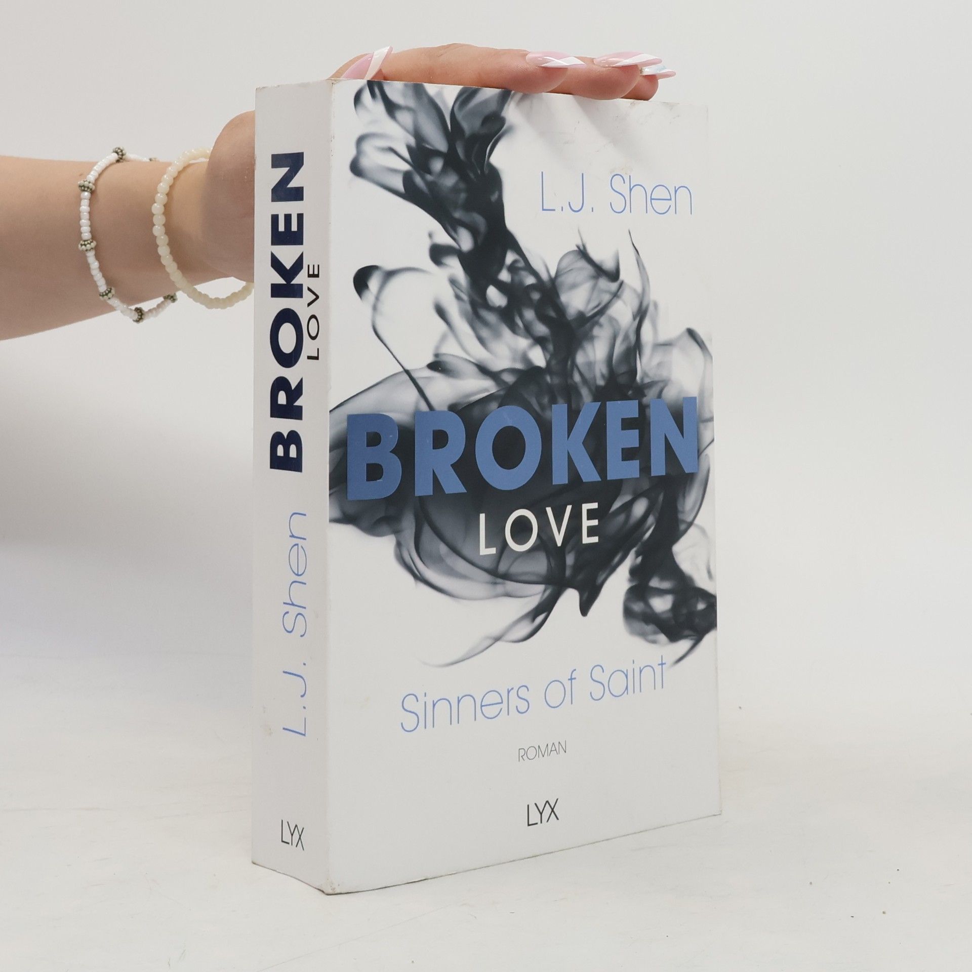 L. J. Shen Broken love