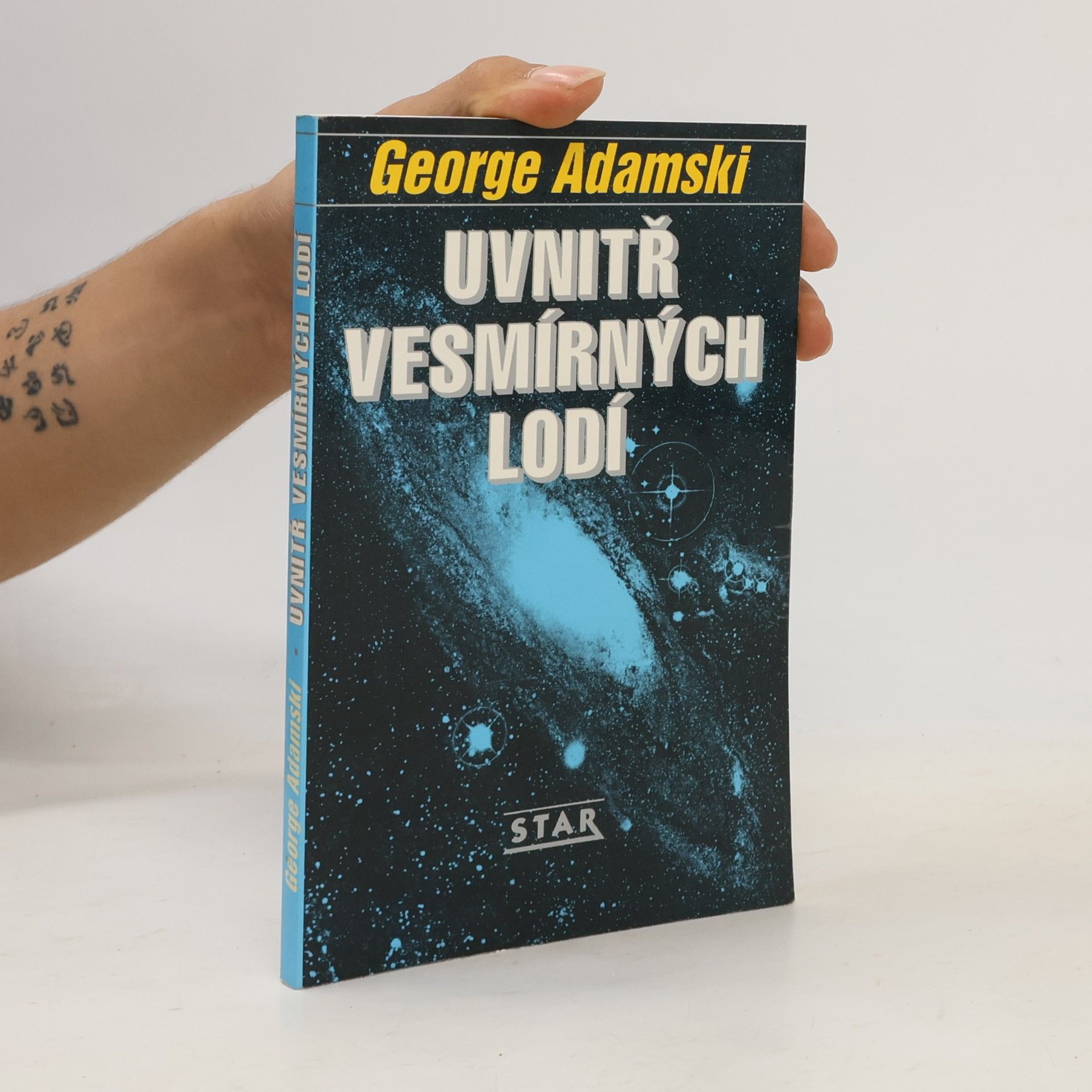 George Adamski Uvnitř vesmírných lodí
