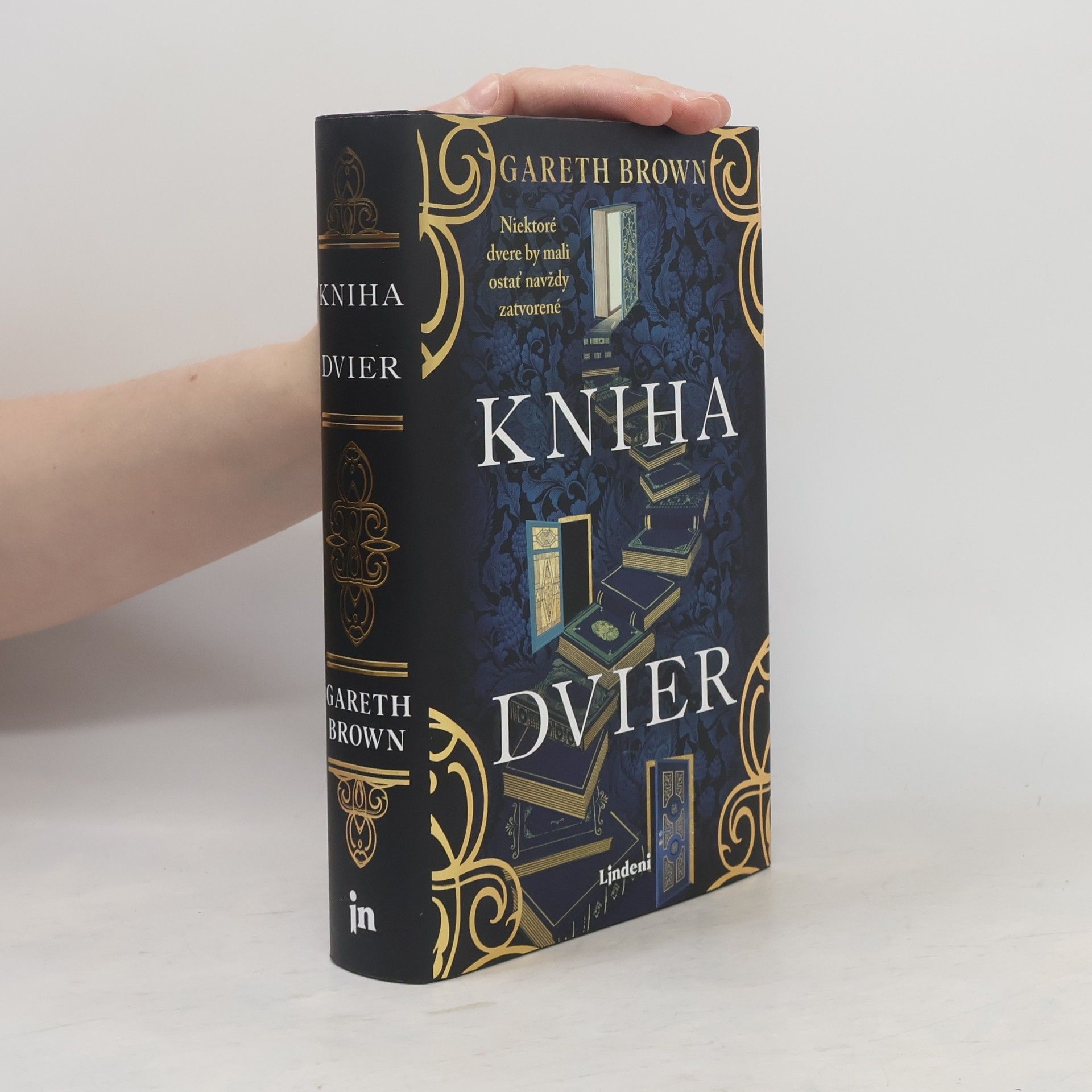 Gareth Brown Kniha dvier