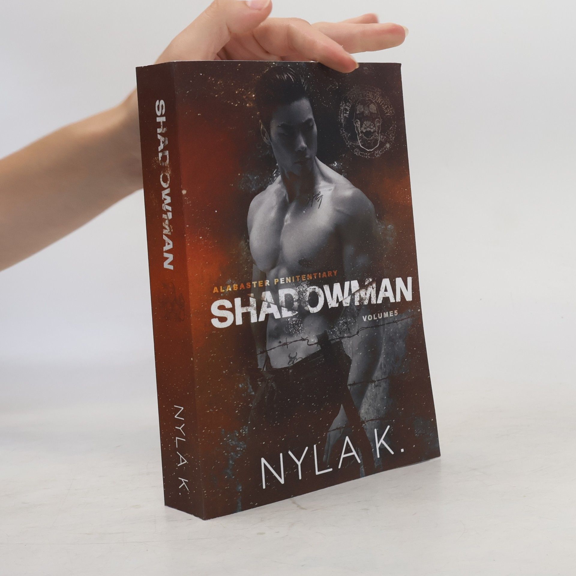 Nyla K Shadowman (Alabaster Penitentiary, Band 5)