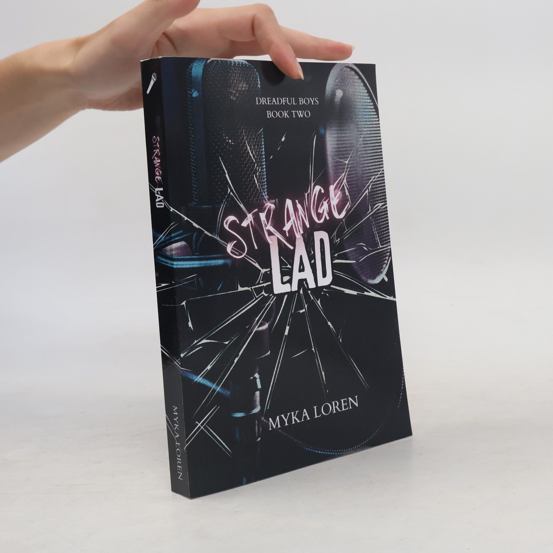 Myka Loren Strange Lad (Dreadful Boys, Band 2)