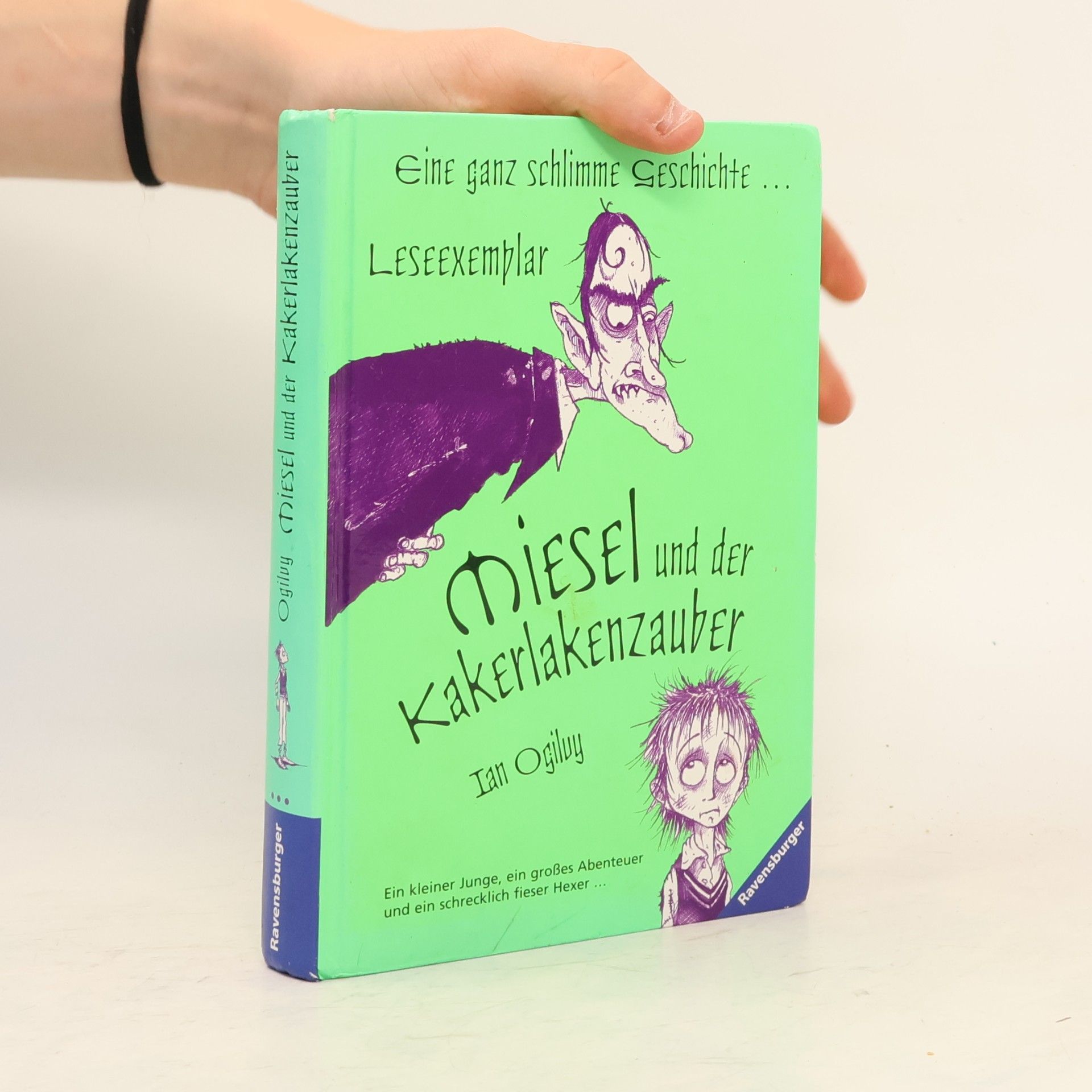 Ian Ogilvy Miesel und der Kakerlakenzauber