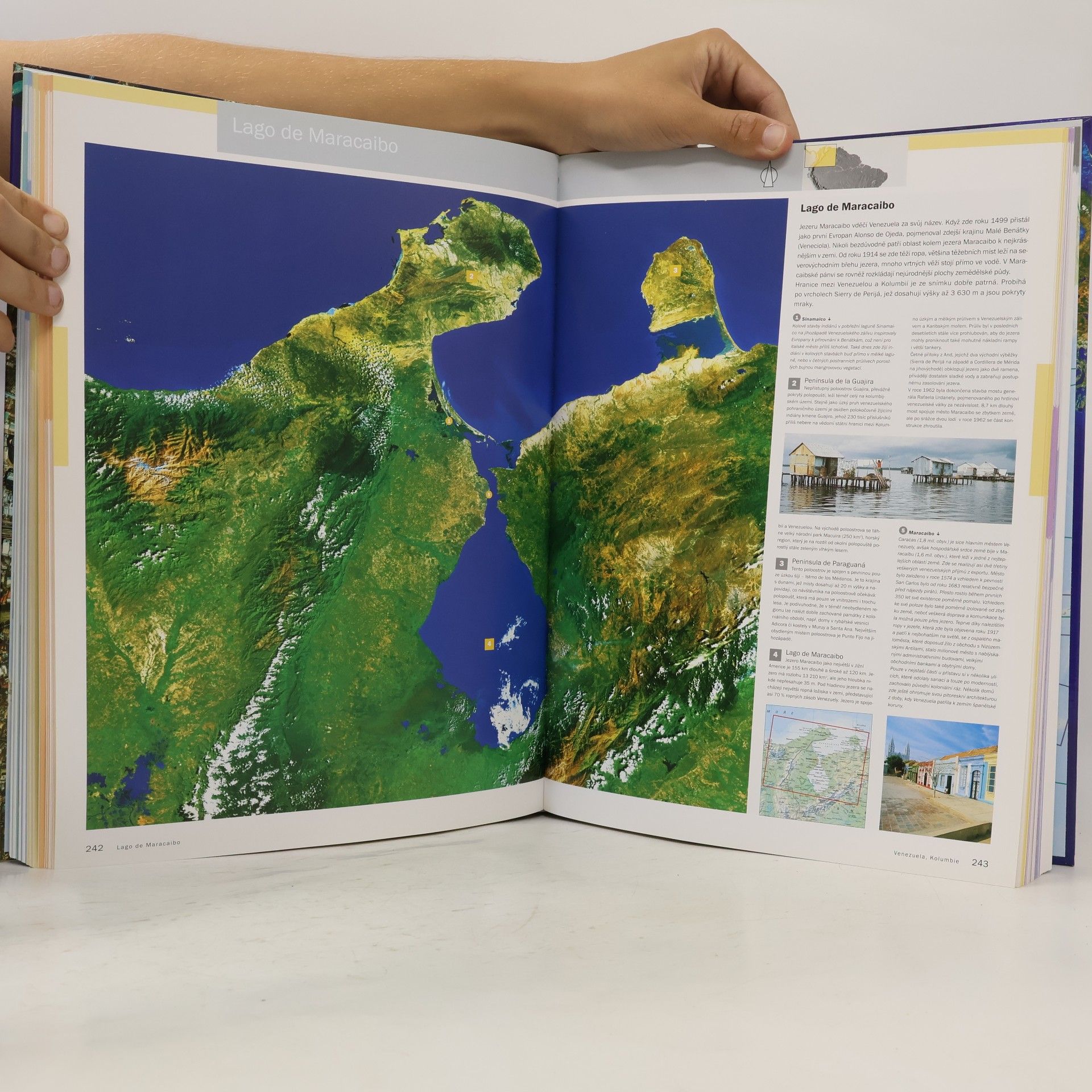 Irmgard Sigg Atlantica: Velký atlas světa s družicovými snímky