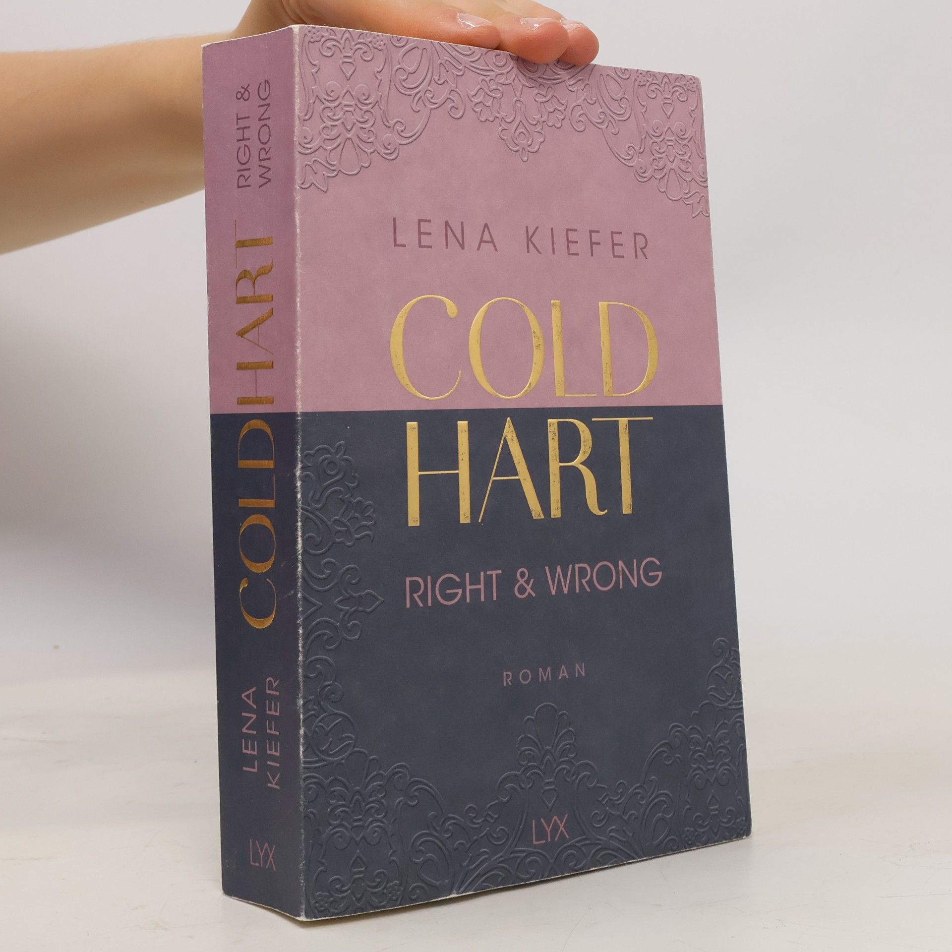 Lena Kiefer Right & Wrong / Coldhart Bd.3