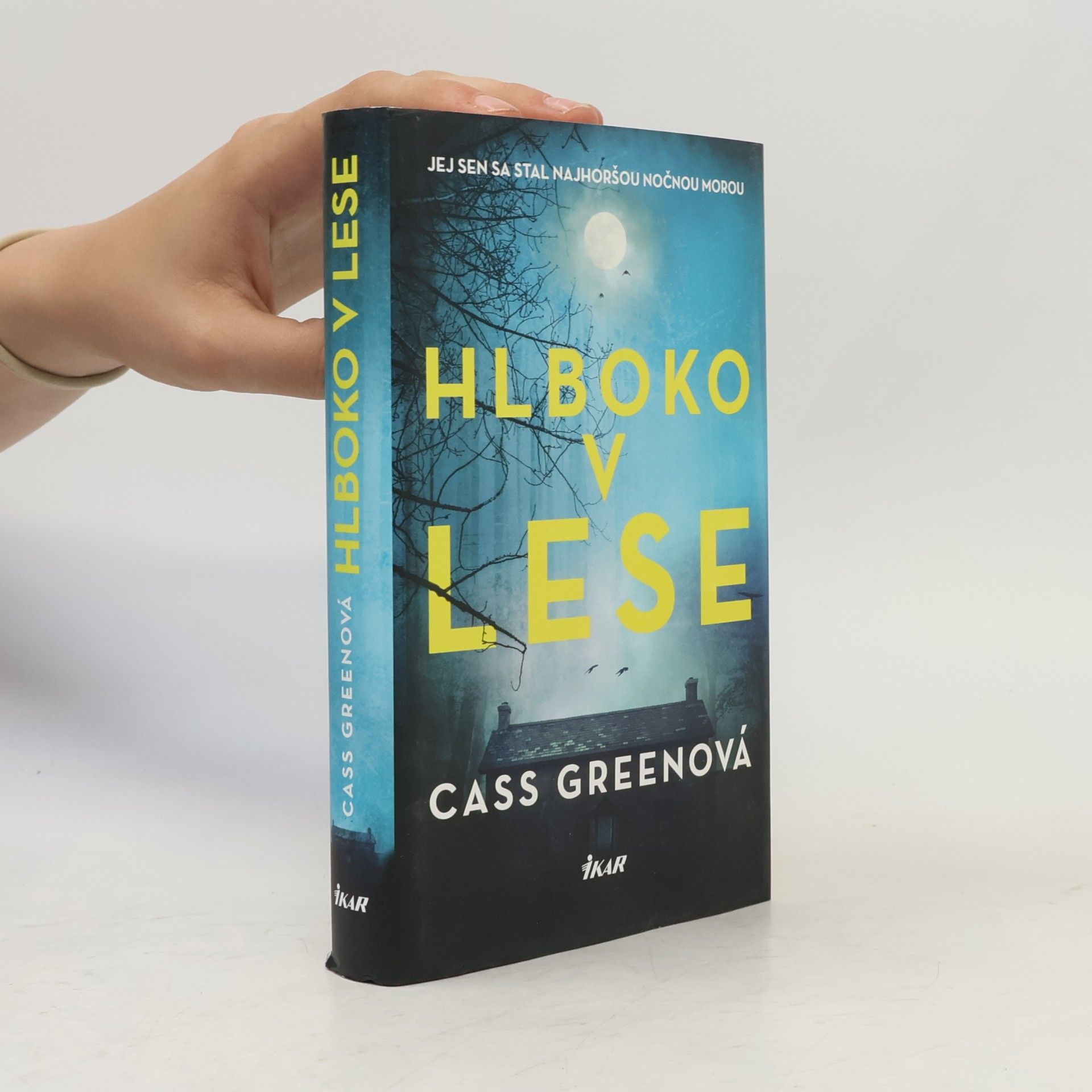Cass Green Hlboko v lese