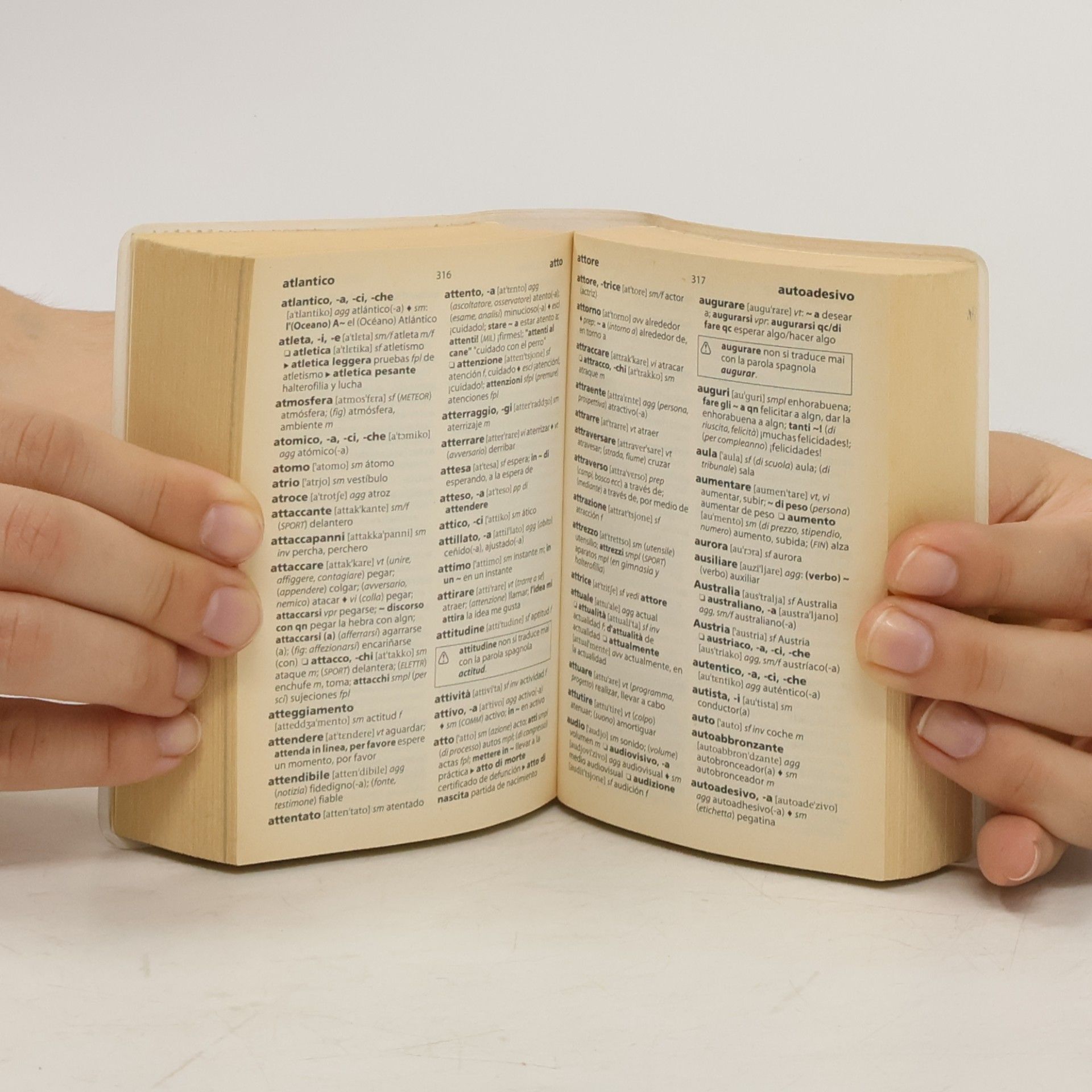 M. Clari Collins Gem: Spagnolo. Dizionario spagnolo-italiano, italiano-spagnolo. Ediz. bilingue