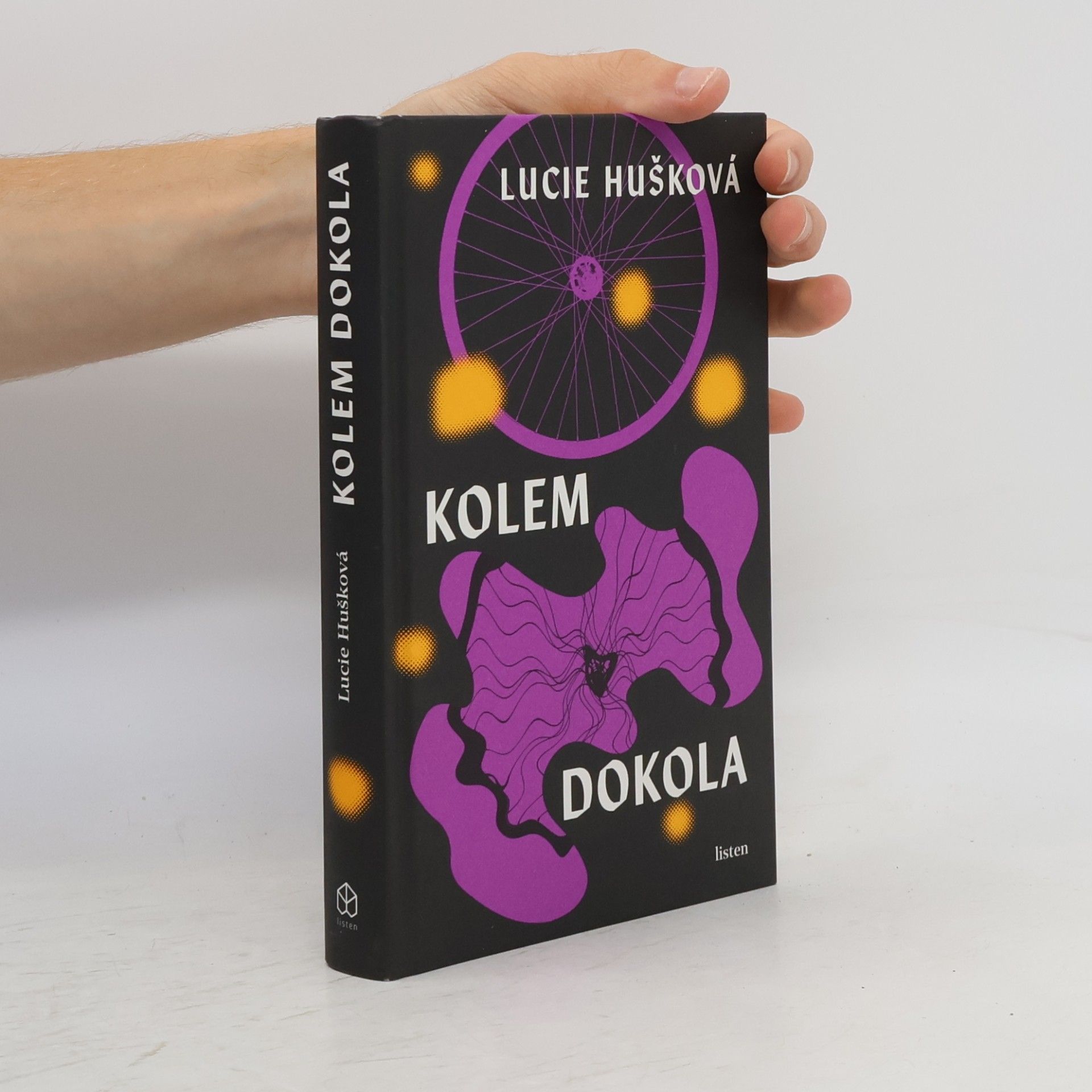 Lucie Hušková Kolem dokola