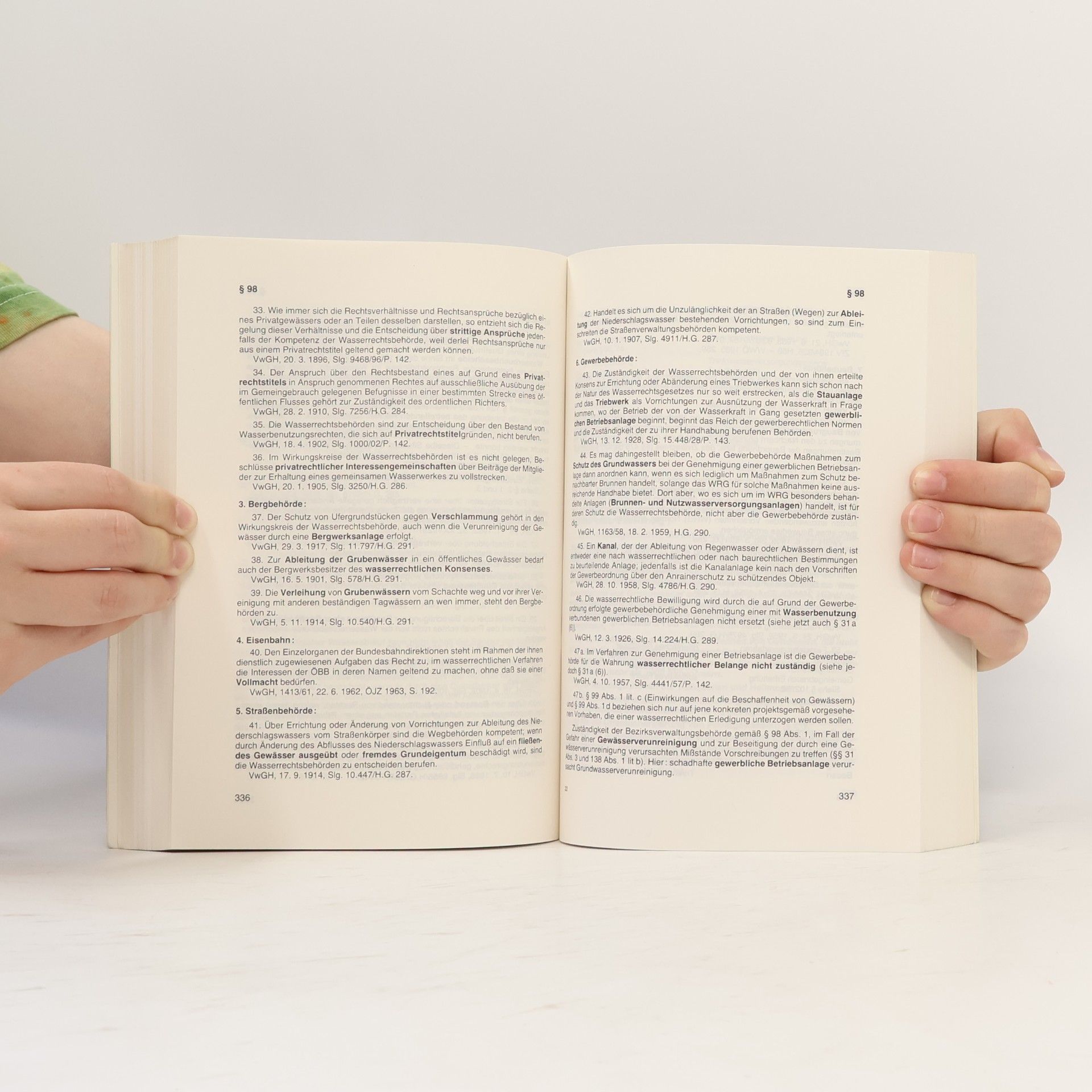 Richard Kaan Wasserrechtsgesetz 1959 in der Fassung der Novelle BGBI 252/90, Stand 1. 7. 1990 mit erläuternden Anmerkungen und Entscheidungen