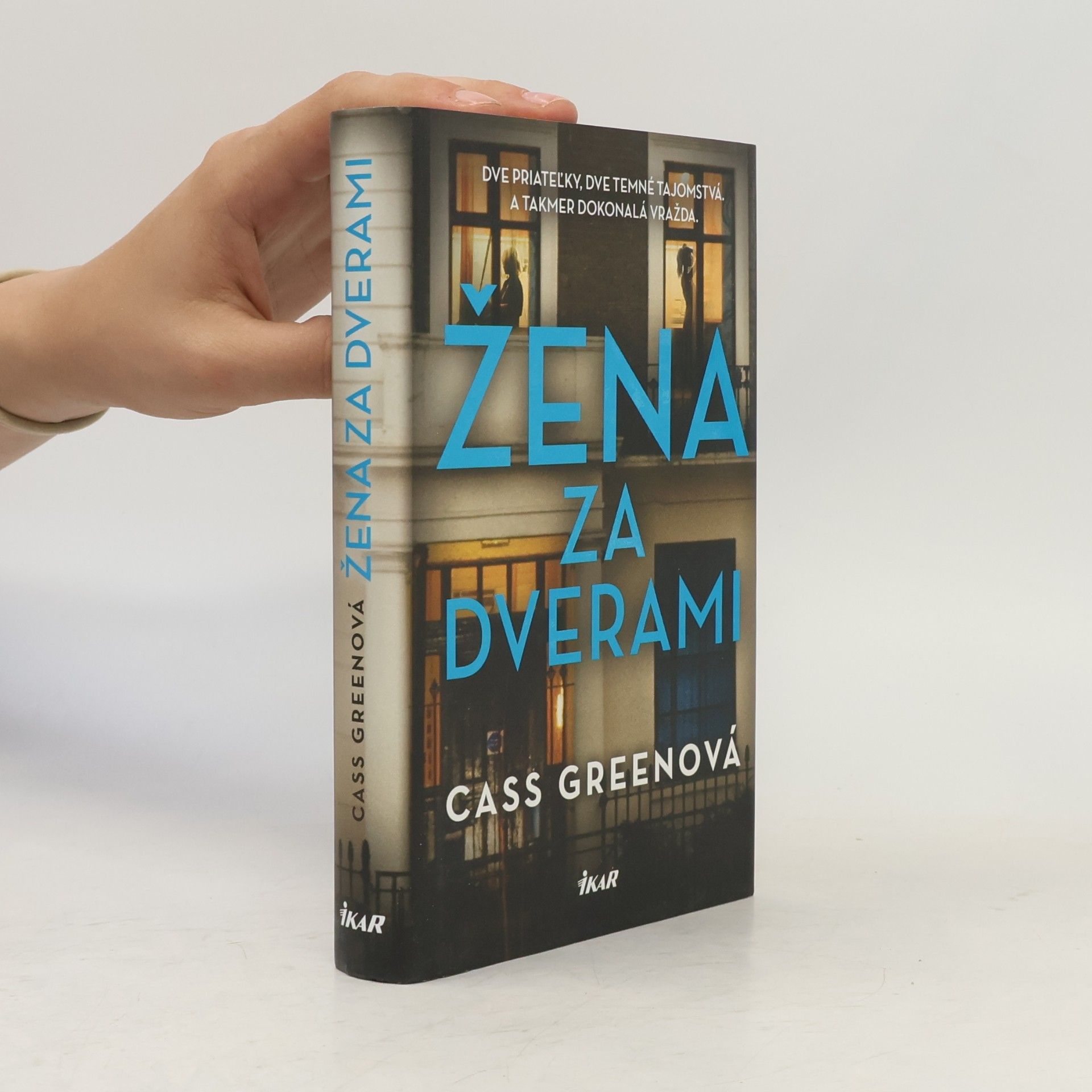 Cass Green Žena za dverami