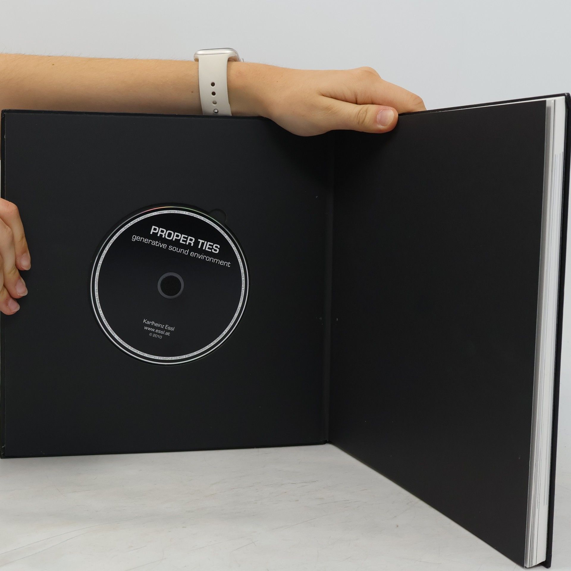 Guido Kucsko Kucsko - double coated IP capsule