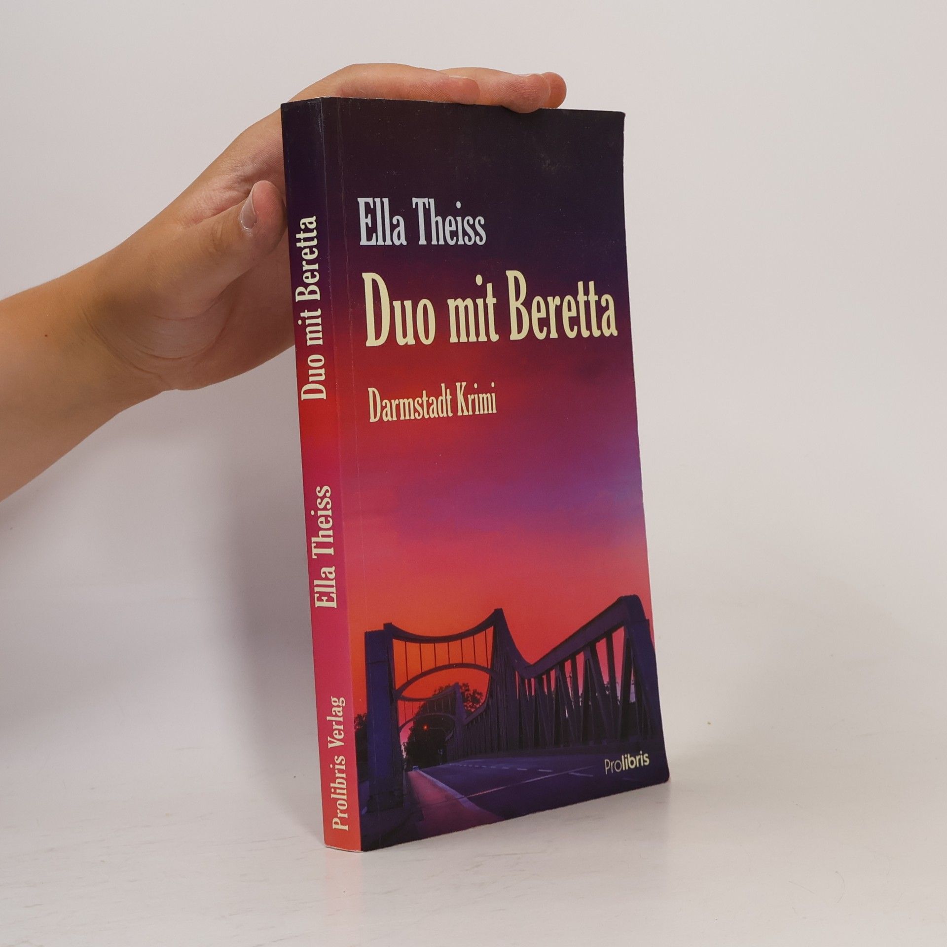 Ella Theiss Duo mit Beretta