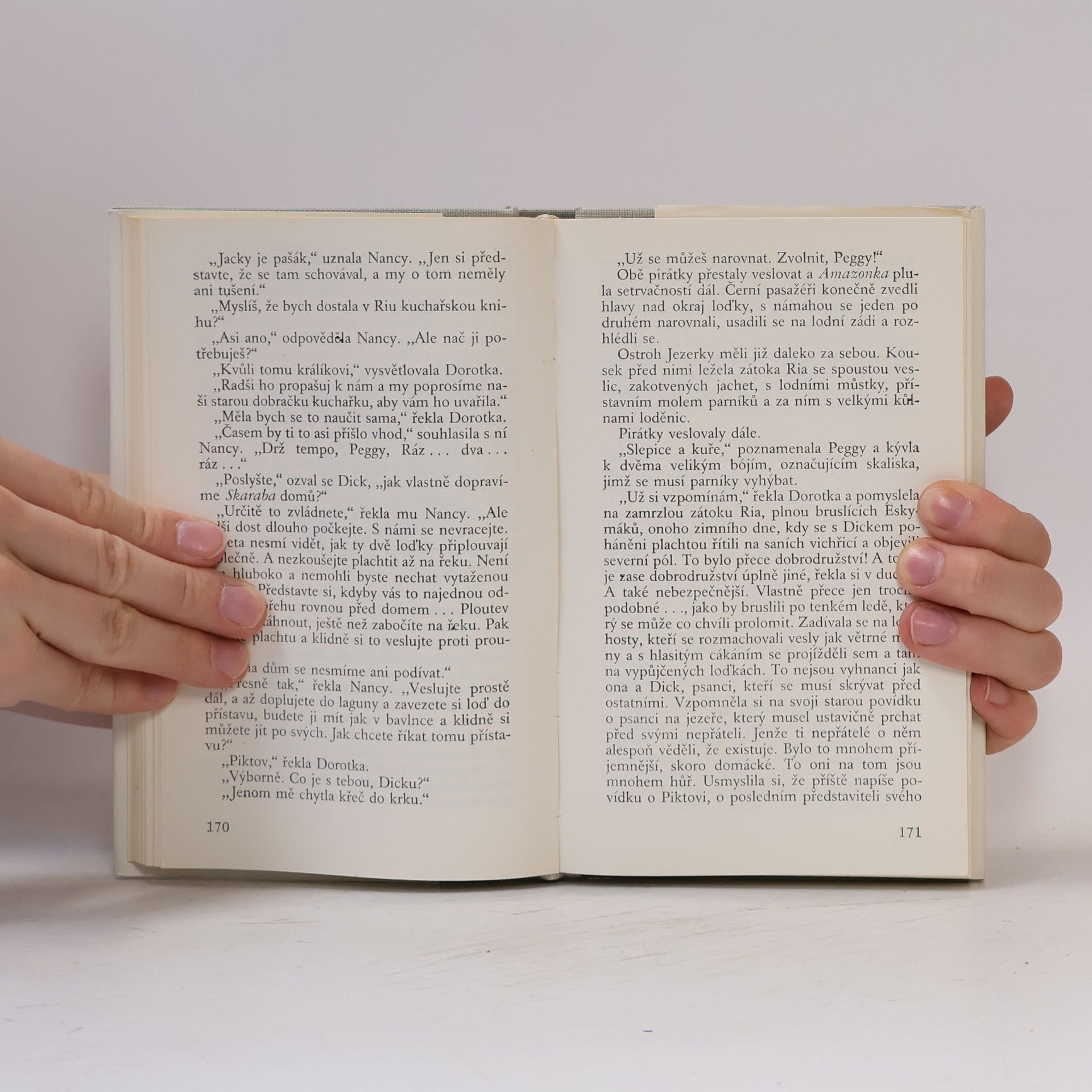 Arthur Ransome Piktové a mučedníci aneb Naprosto nevítaná návštěva