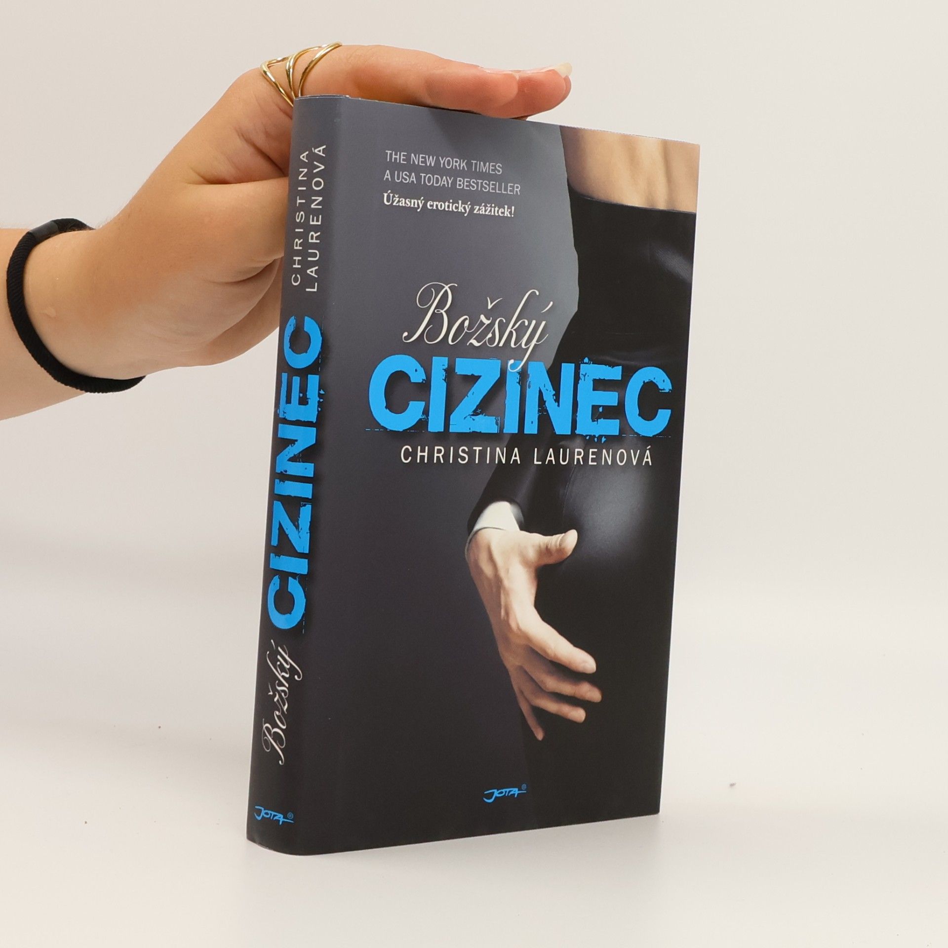 Christina Laurenová Božský cizinec