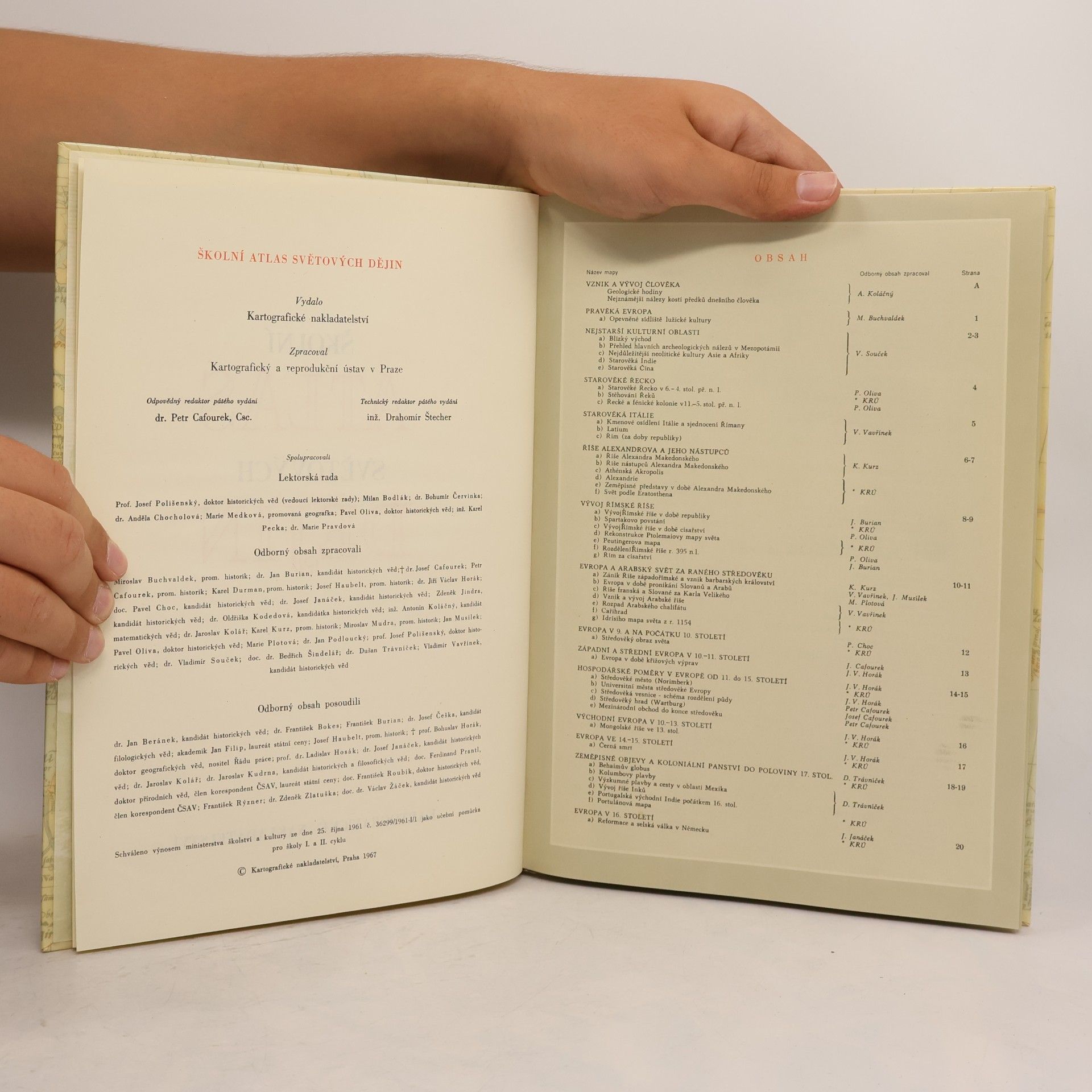 Autorenkollektiv Školní atlas světových dějin