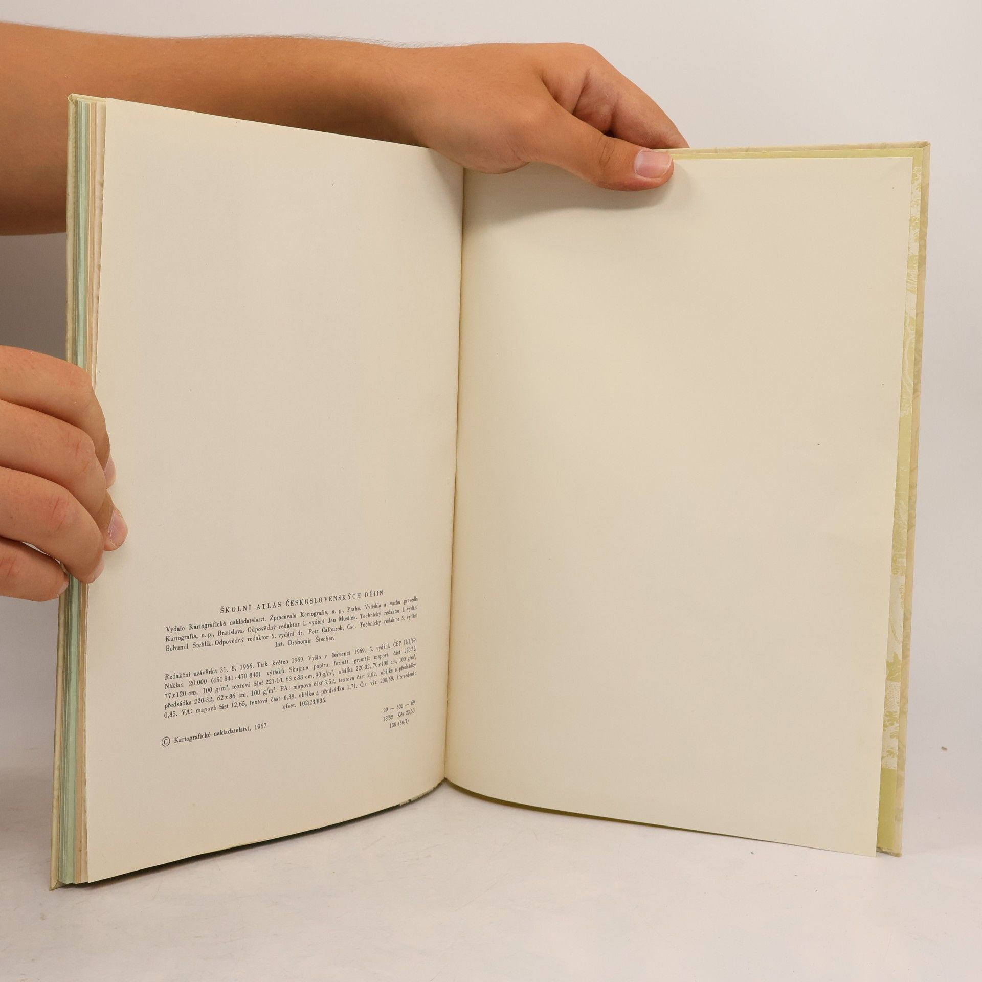 Kolektív autorov Školní atlas československých dějin