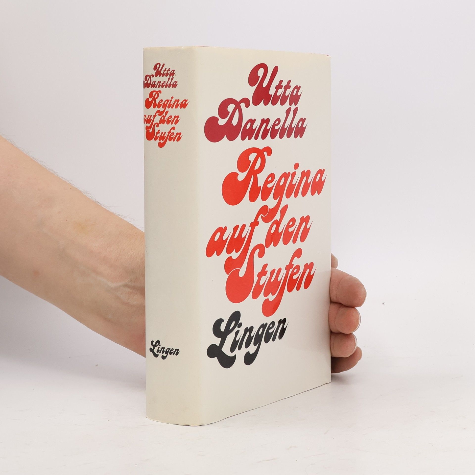 Utta Danella Regina auf den Stufen