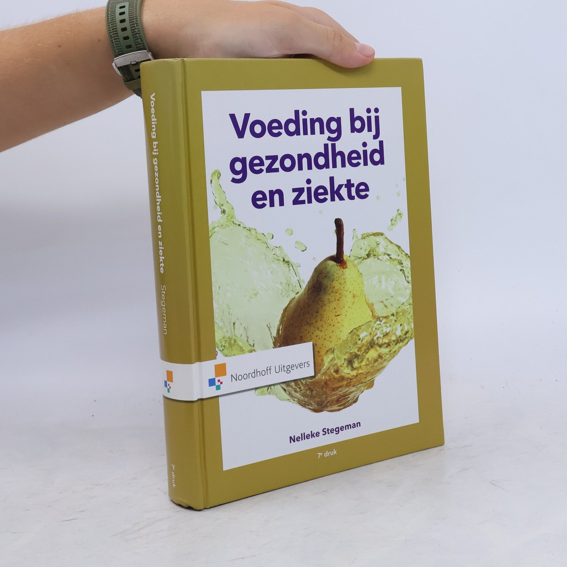 N. E. Stegeman Voeding bij gezondheid en ziekte