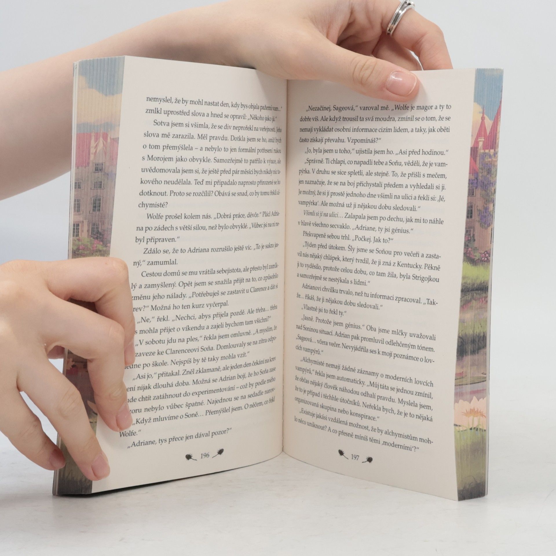 Richelle Mead Pokrevní pouta 2: Zlatá lilie